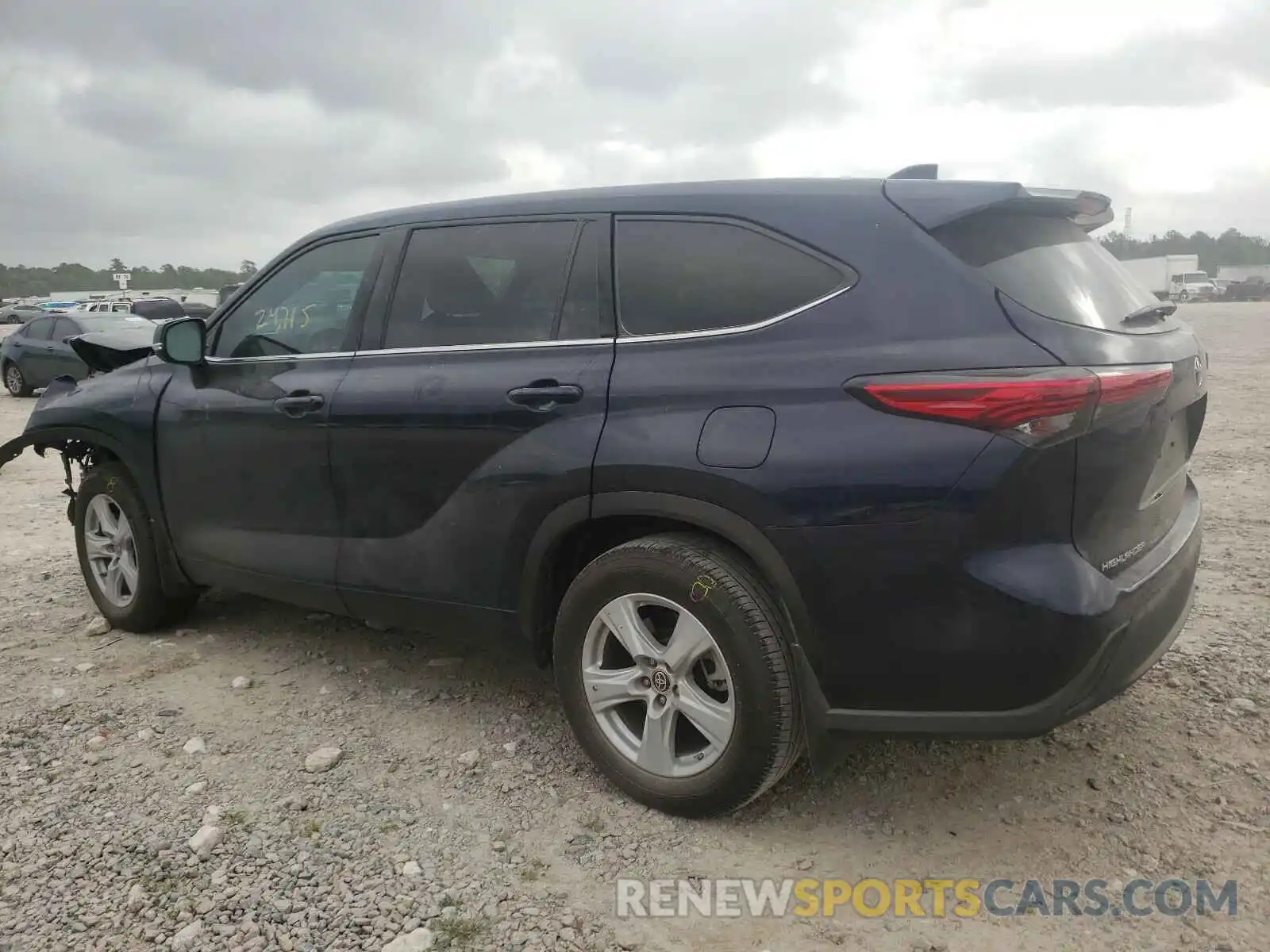 3 Photograph of a damaged car 5TDZZRAH0LS006453 TOYOTA HIGHLANDER 2020