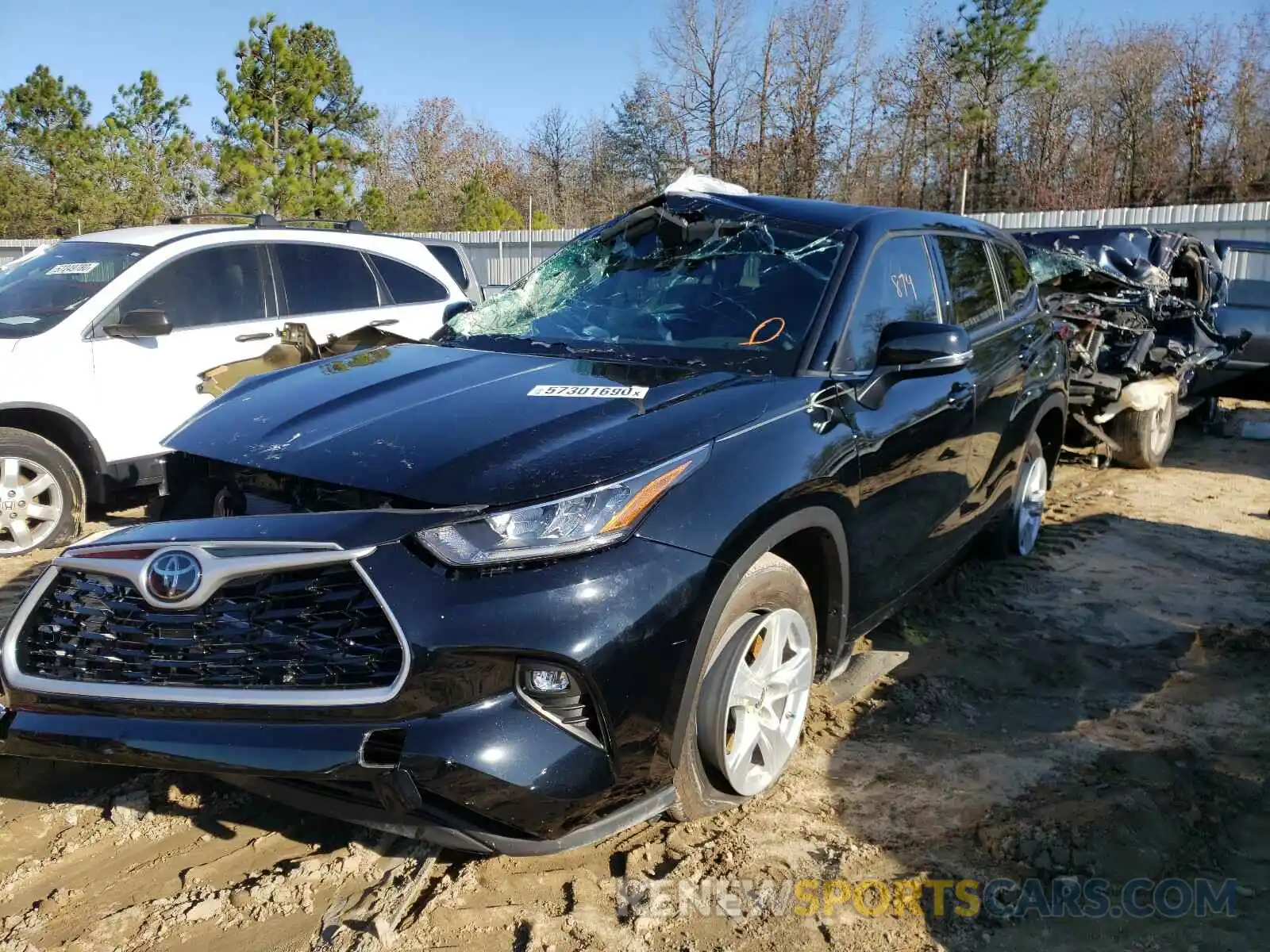 2 Photograph of a damaged car 5TDZZRAH0LS017436 TOYOTA HIGHLANDER 2020