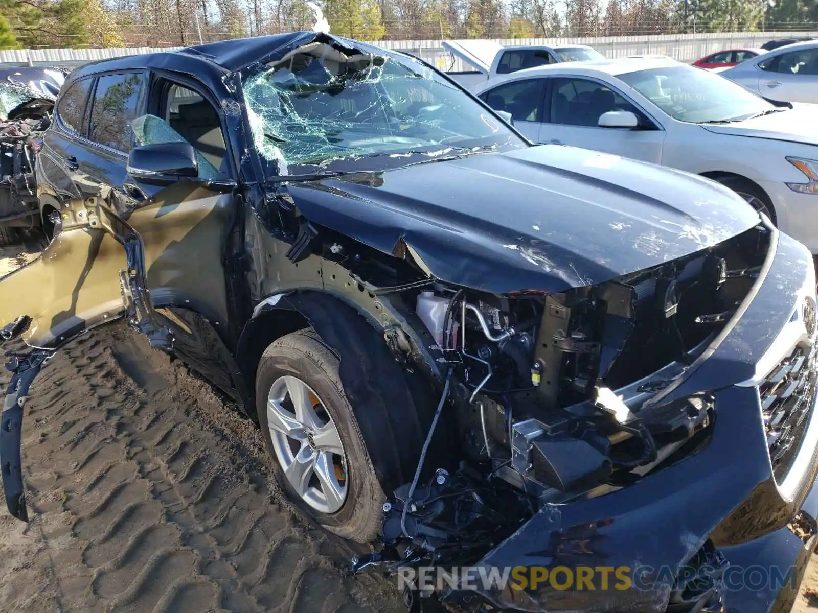 9 Photograph of a damaged car 5TDZZRAH0LS017436 TOYOTA HIGHLANDER 2020