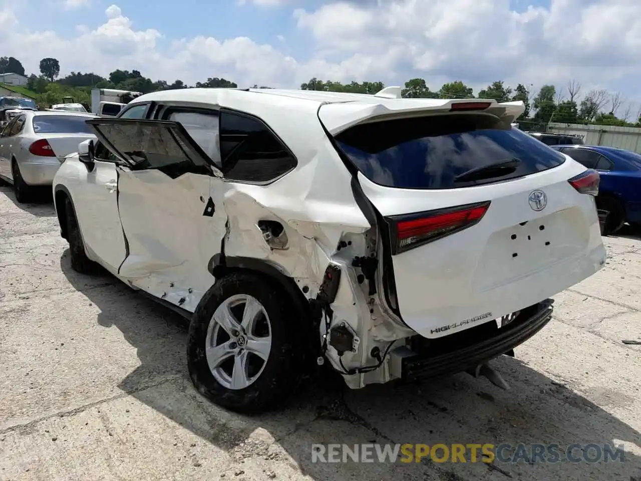 3 Photograph of a damaged car 5TDZZRAH0LS513787 TOYOTA HIGHLANDER 2020