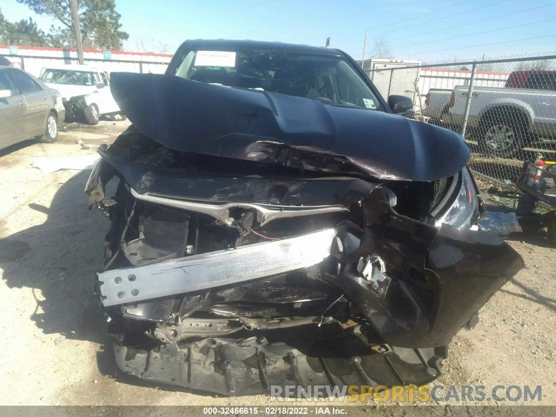 6 Photograph of a damaged car 5TDZZRAH1LS009832 TOYOTA HIGHLANDER 2020