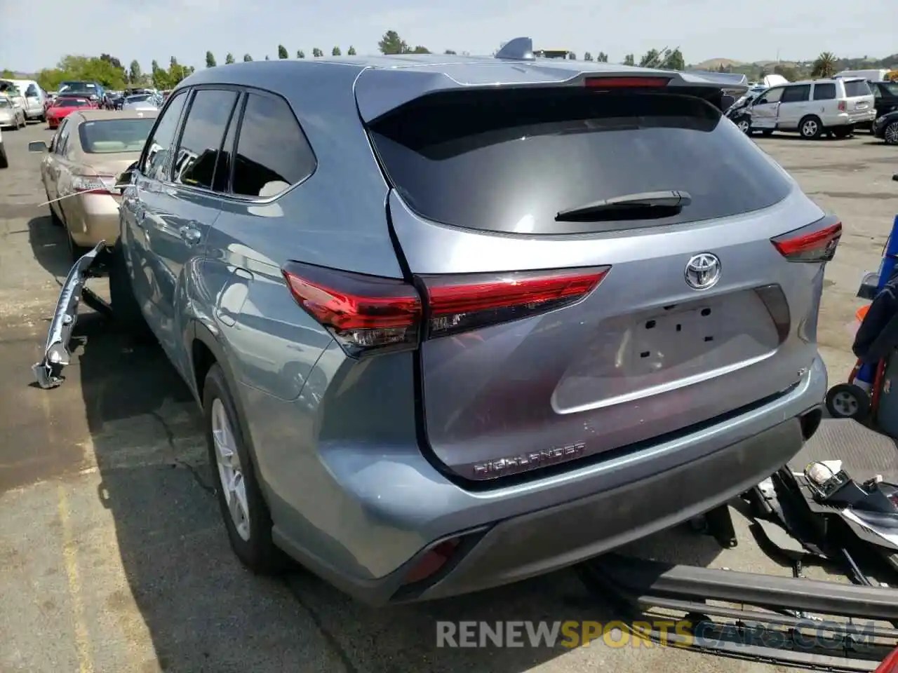 3 Photograph of a damaged car 5TDZZRAH1LS013086 TOYOTA HIGHLANDER 2020