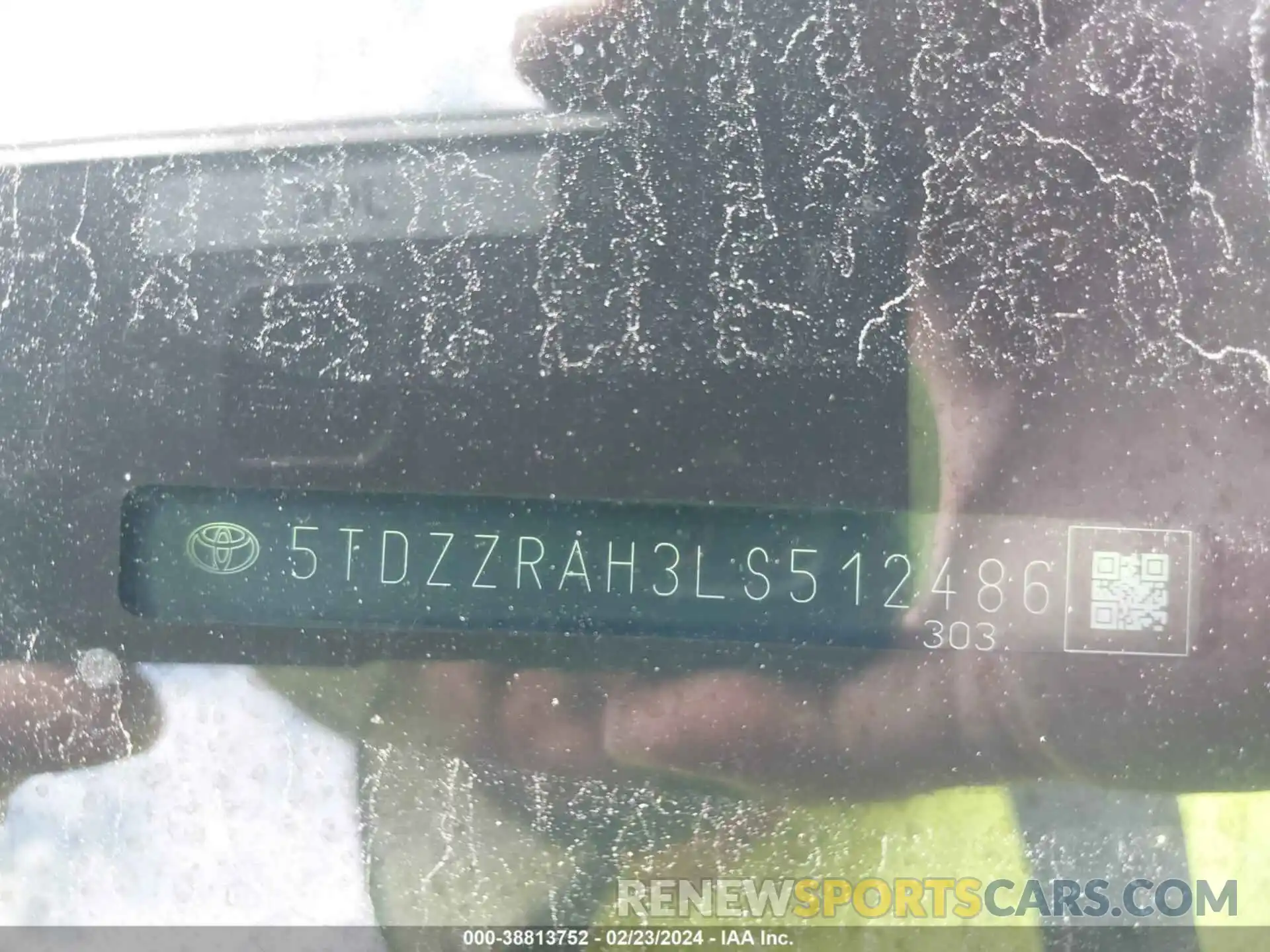 9 Photograph of a damaged car 5TDZZRAH3LS512486 TOYOTA HIGHLANDER 2020