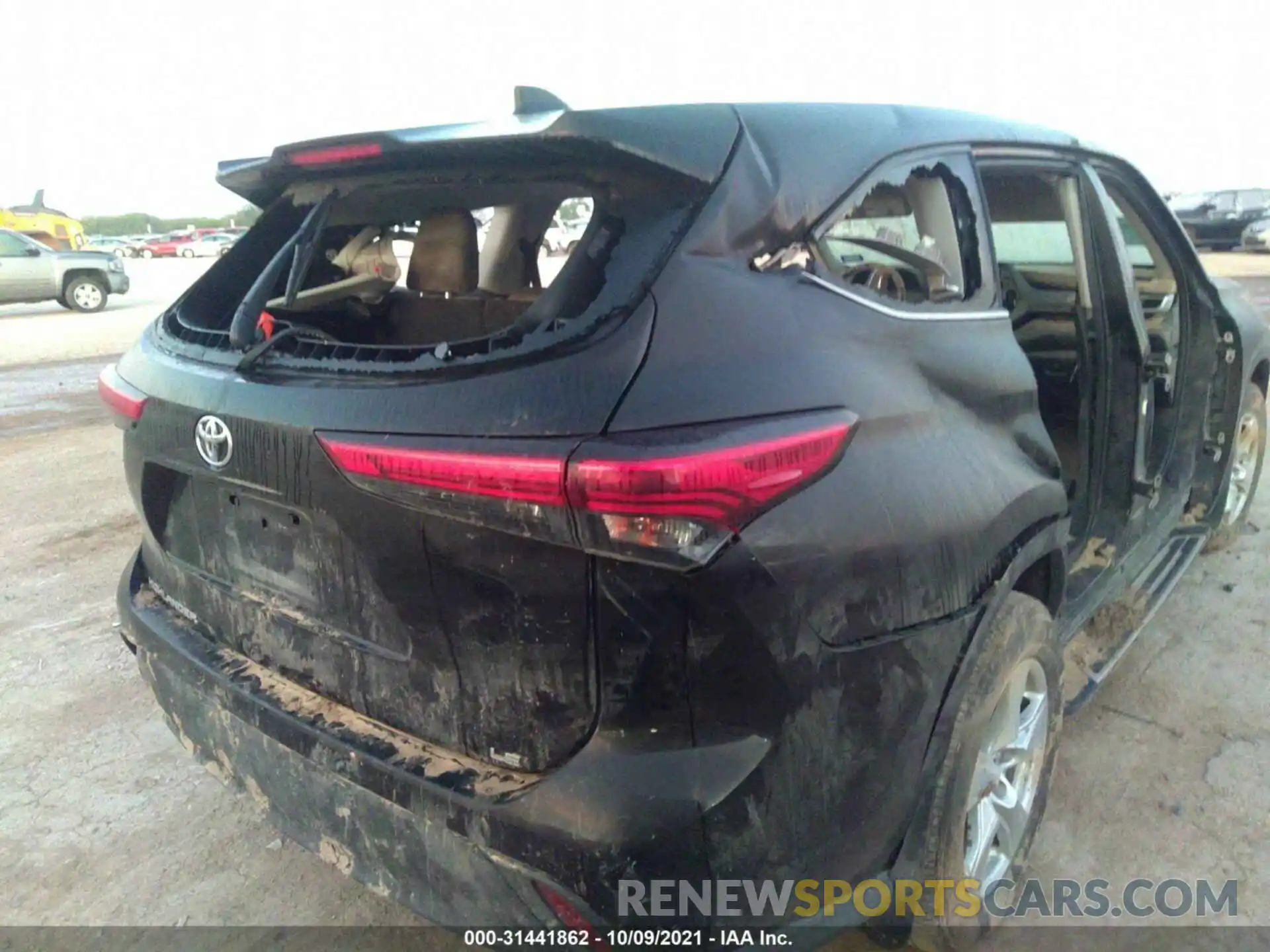 6 Photograph of a damaged car 5TDZZRAH5LS009980 TOYOTA HIGHLANDER 2020