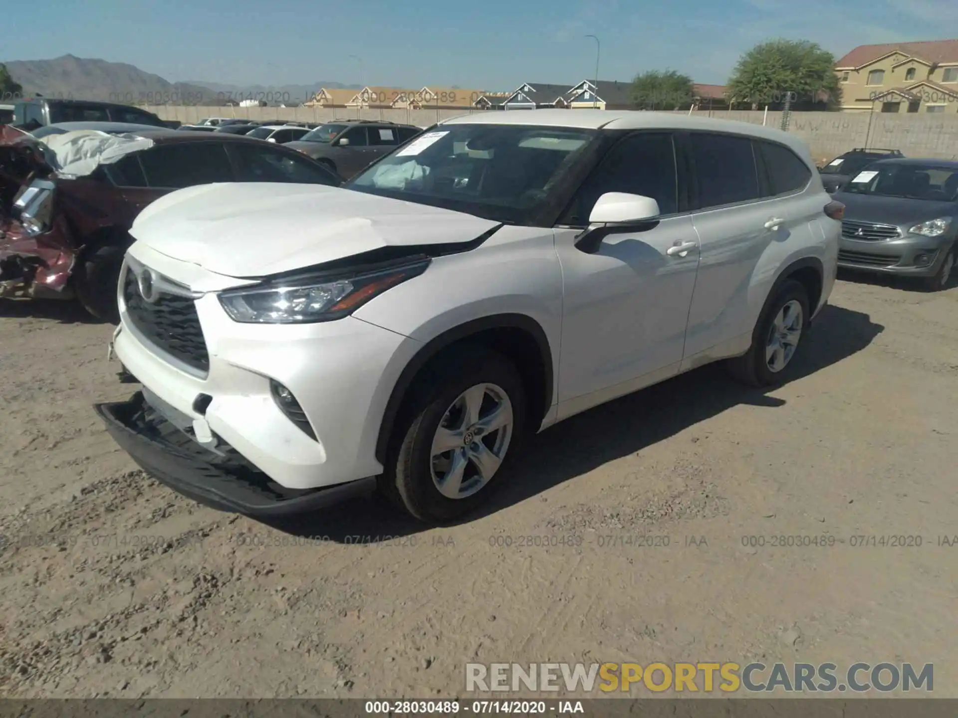 2 Photograph of a damaged car 5TDZZRAH5LS011907 TOYOTA HIGHLANDER 2020