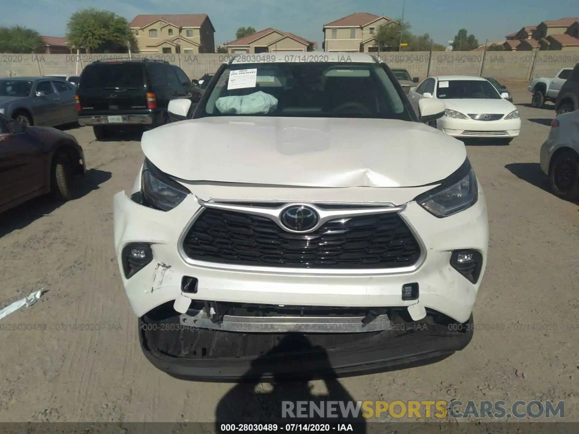 6 Photograph of a damaged car 5TDZZRAH5LS011907 TOYOTA HIGHLANDER 2020