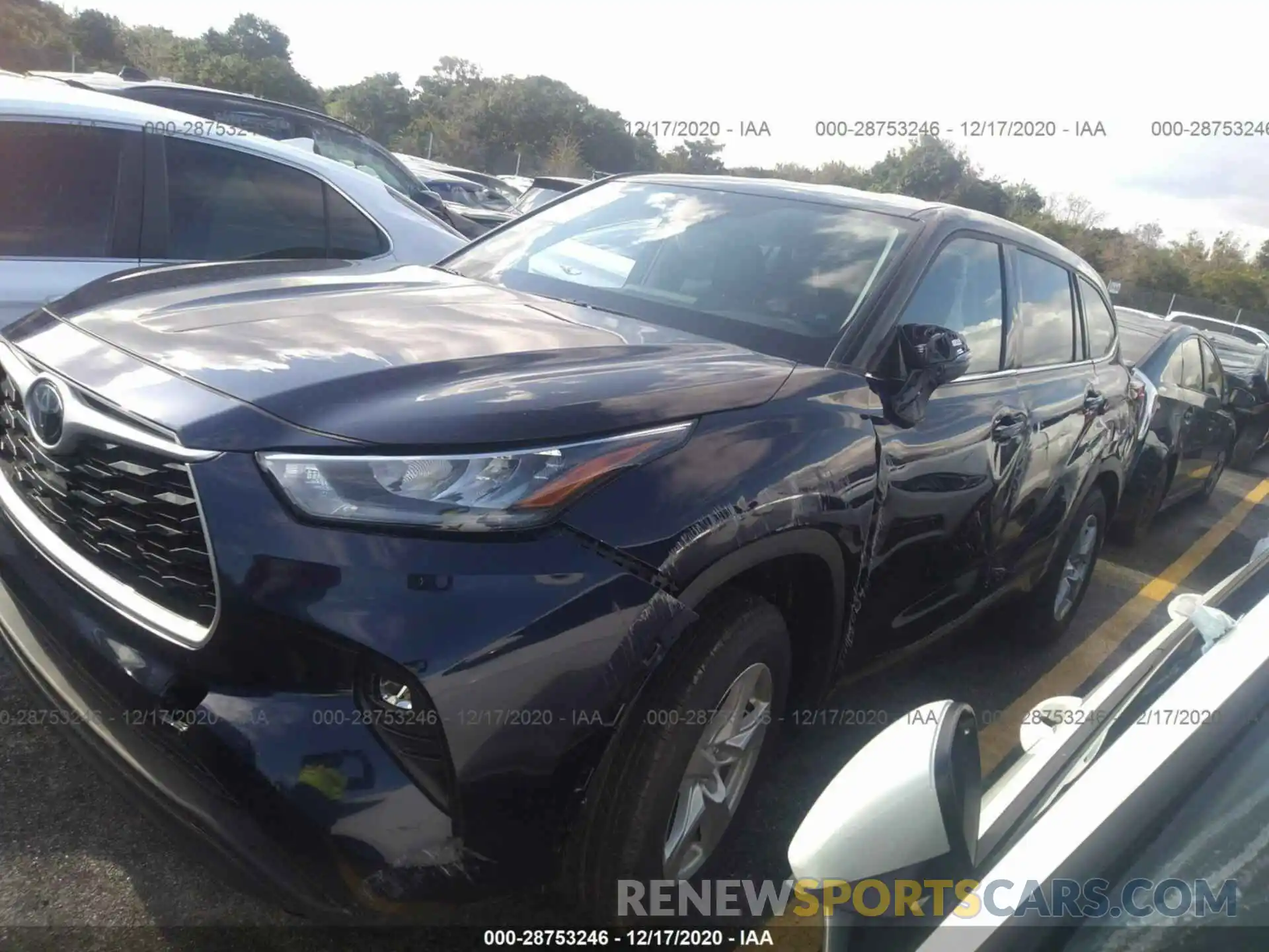 2 Photograph of a damaged car 5TDZZRAH5LS028755 TOYOTA HIGHLANDER 2020