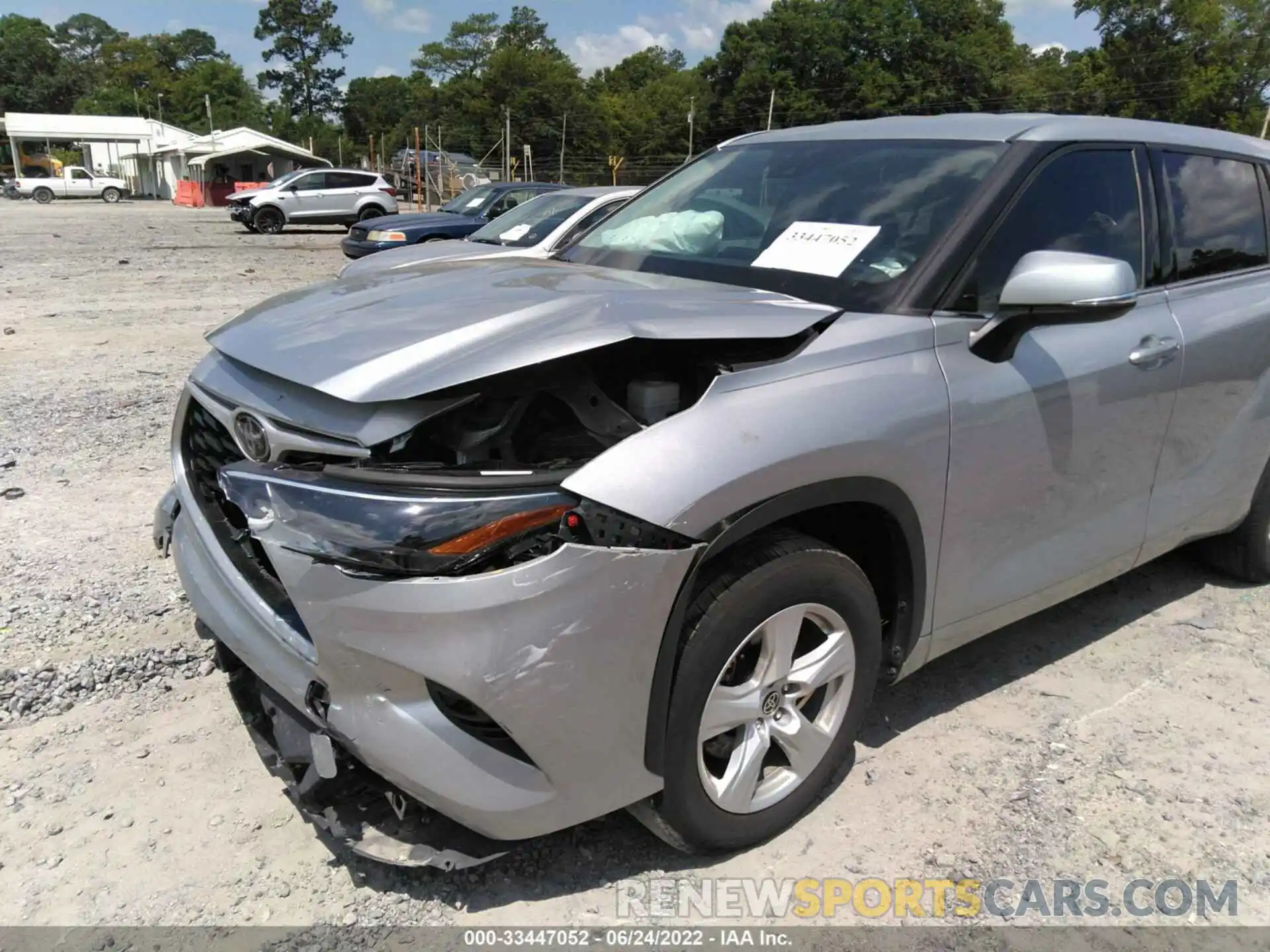 6 Photograph of a damaged car 5TDZZRAH5LS510013 TOYOTA HIGHLANDER 2020