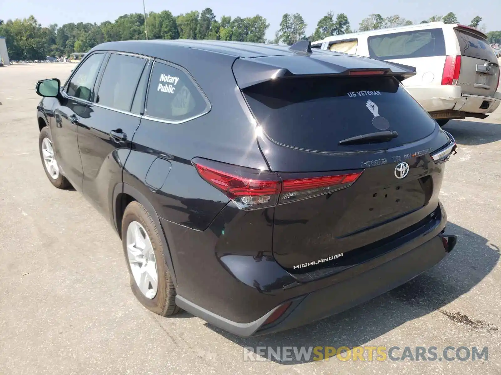 3 Photograph of a damaged car 5TDZZRAH6LS014749 TOYOTA HIGHLANDER 2020