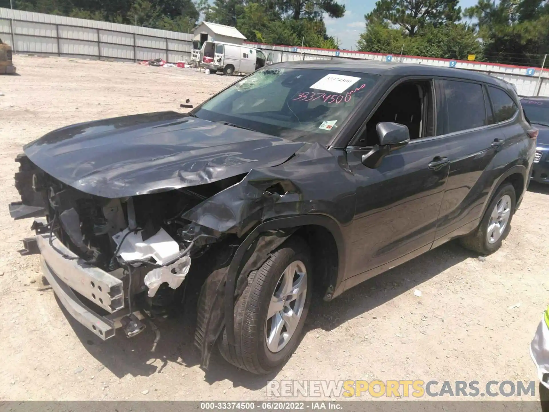 2 Photograph of a damaged car 5TDZZRAH6LS018543 TOYOTA HIGHLANDER 2020