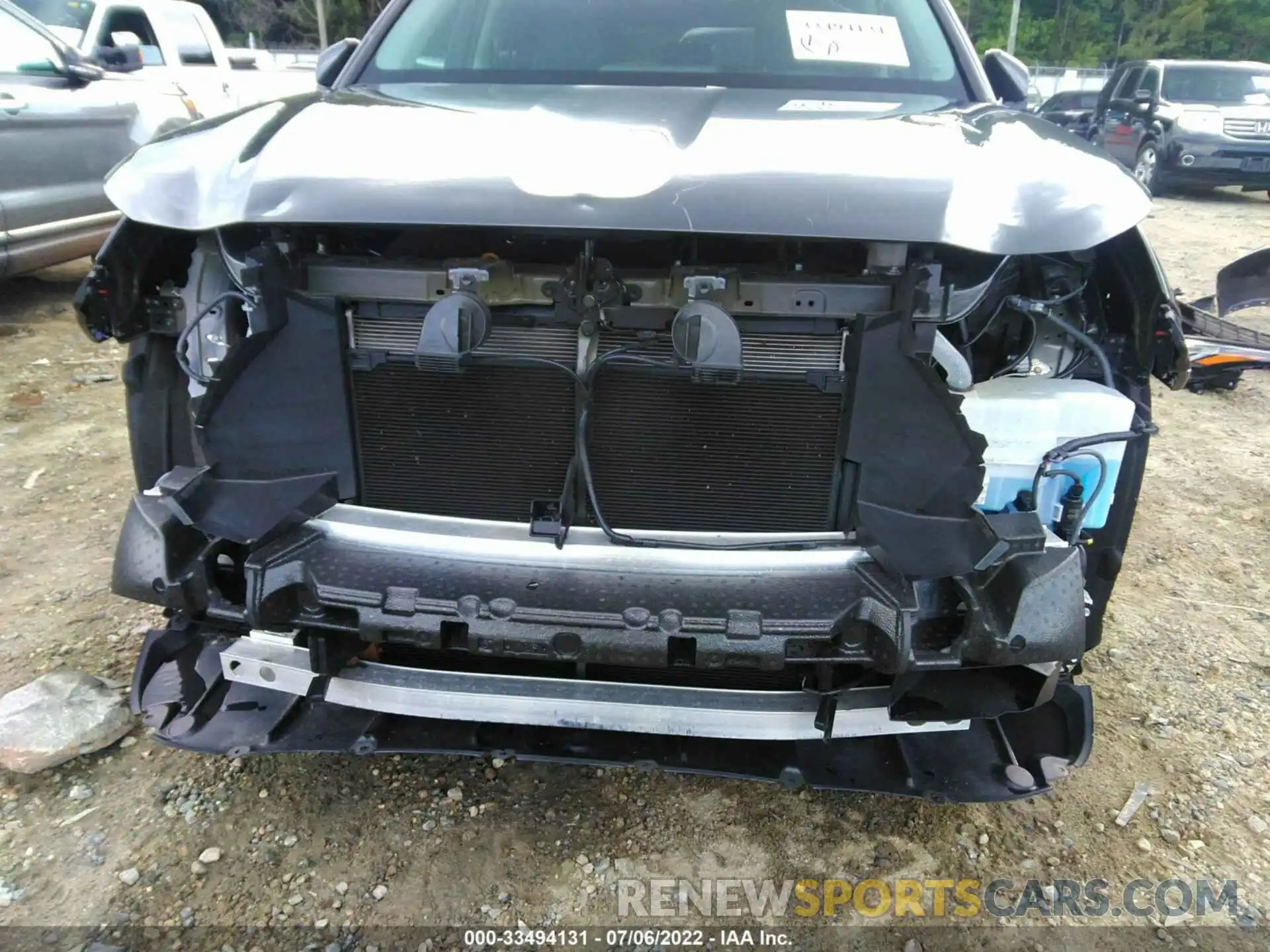 6 Photograph of a damaged car 5TDZZRAH6LS025525 TOYOTA HIGHLANDER 2020