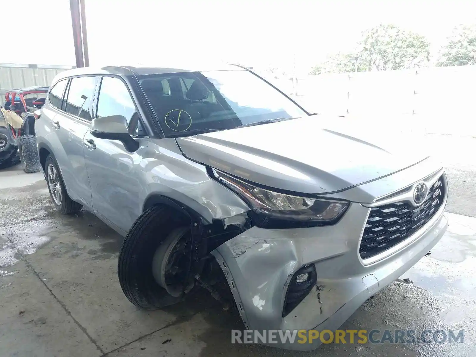 1 Photograph of a damaged car 5TDZZRAH6LS502244 TOYOTA HIGHLANDER 2020