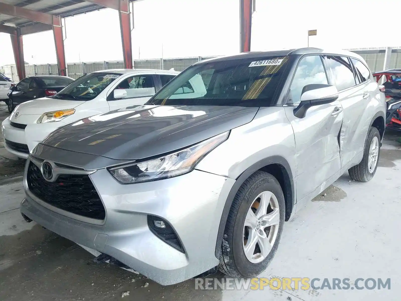 2 Photograph of a damaged car 5TDZZRAH6LS502244 TOYOTA HIGHLANDER 2020