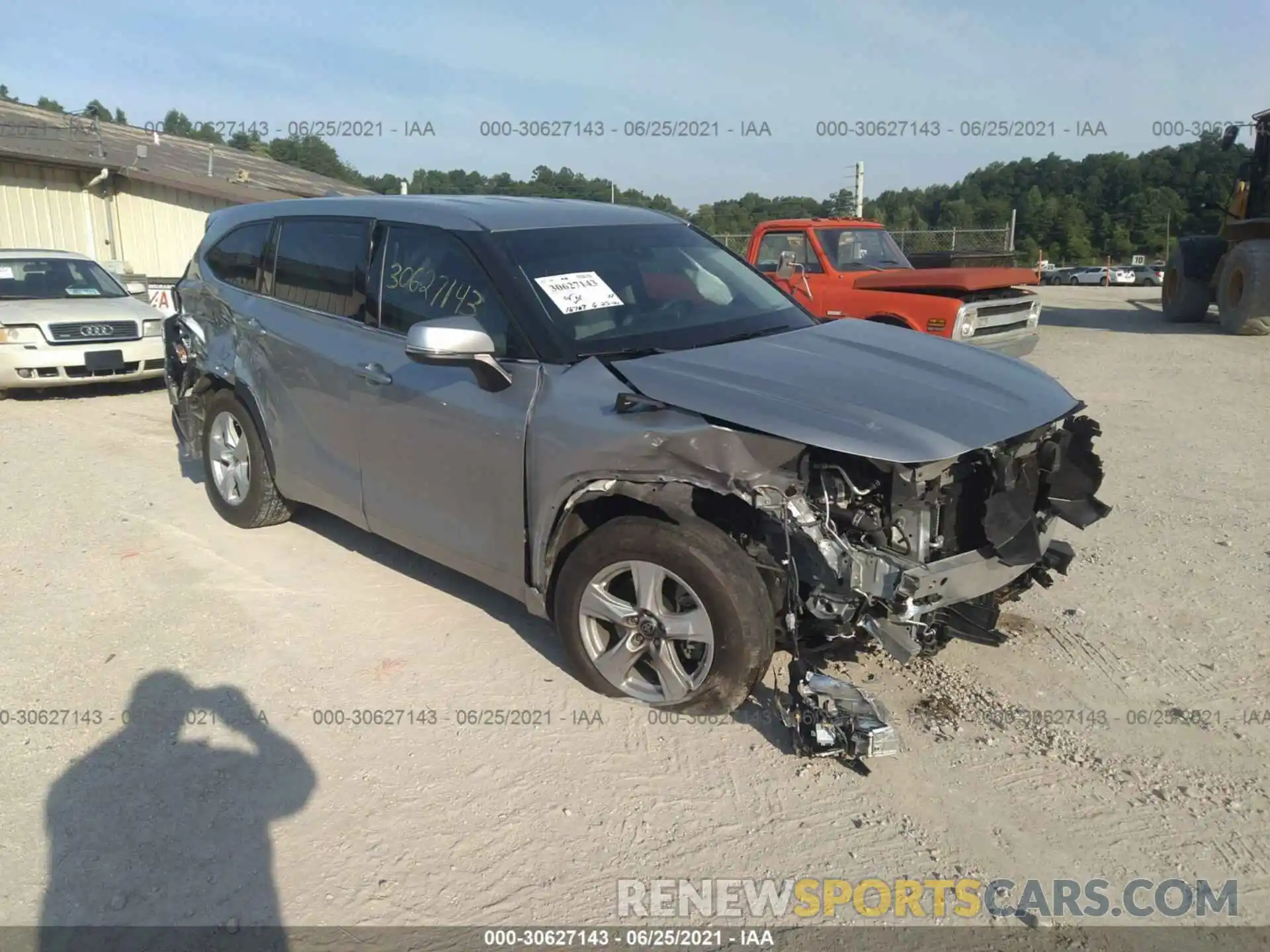 1 Photograph of a damaged car 5TDZZRAH6LS510618 TOYOTA HIGHLANDER 2020