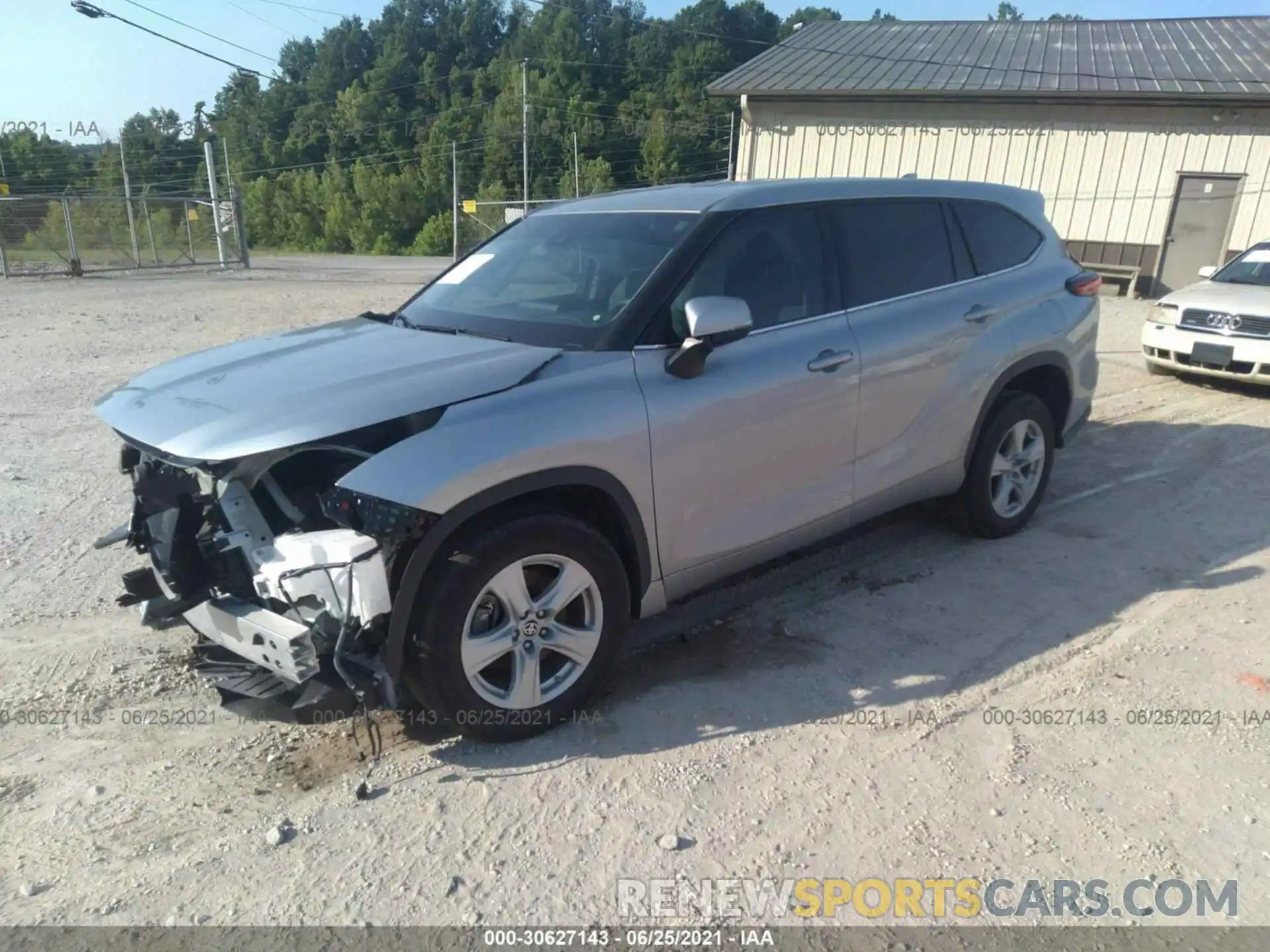 2 Photograph of a damaged car 5TDZZRAH6LS510618 TOYOTA HIGHLANDER 2020