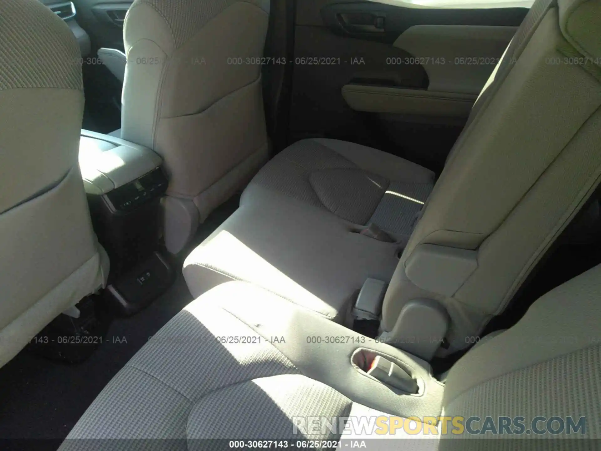 8 Фотография поврежденного автомобиля 5TDZZRAH6LS510618 TOYOTA HIGHLANDER 2020