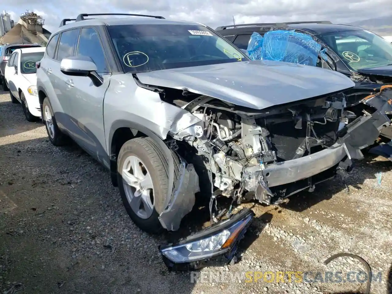 1 Photograph of a damaged car 5TDZZRAH6LS512126 TOYOTA HIGHLANDER 2020