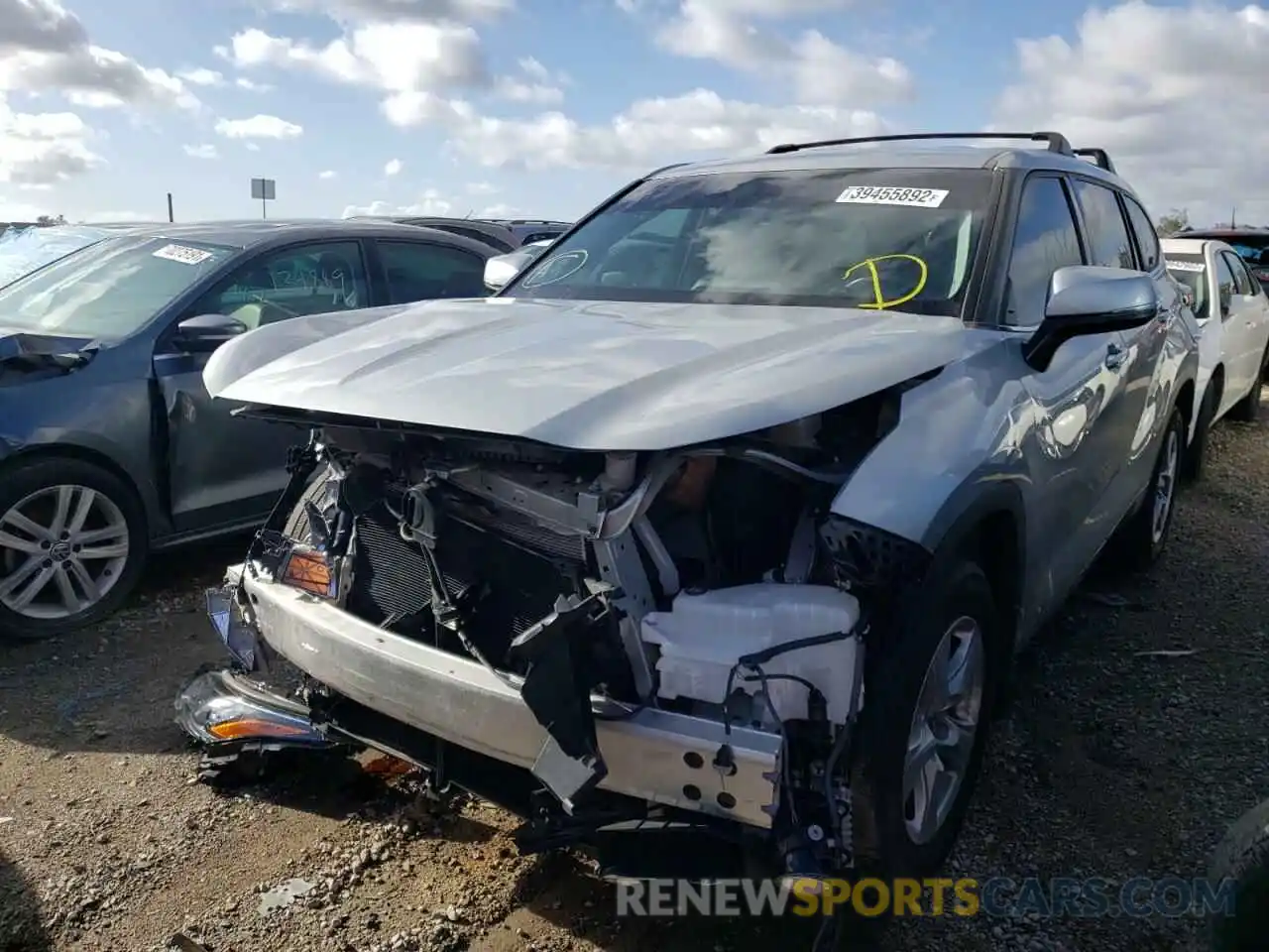 2 Photograph of a damaged car 5TDZZRAH6LS512126 TOYOTA HIGHLANDER 2020