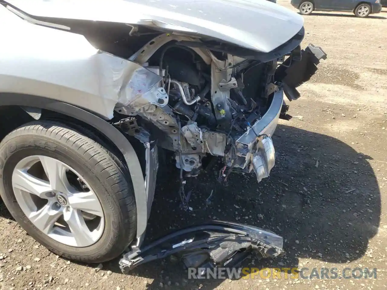 9 Photograph of a damaged car 5TDZZRAH6LS512126 TOYOTA HIGHLANDER 2020