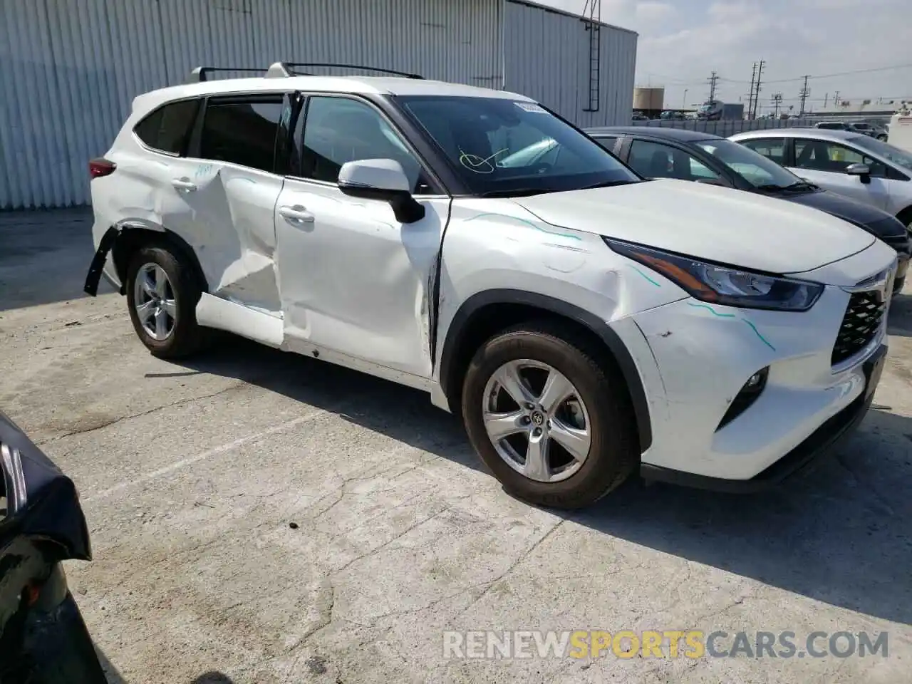 9 Photograph of a damaged car 5TDZZRAH7LS016820 TOYOTA HIGHLANDER 2020