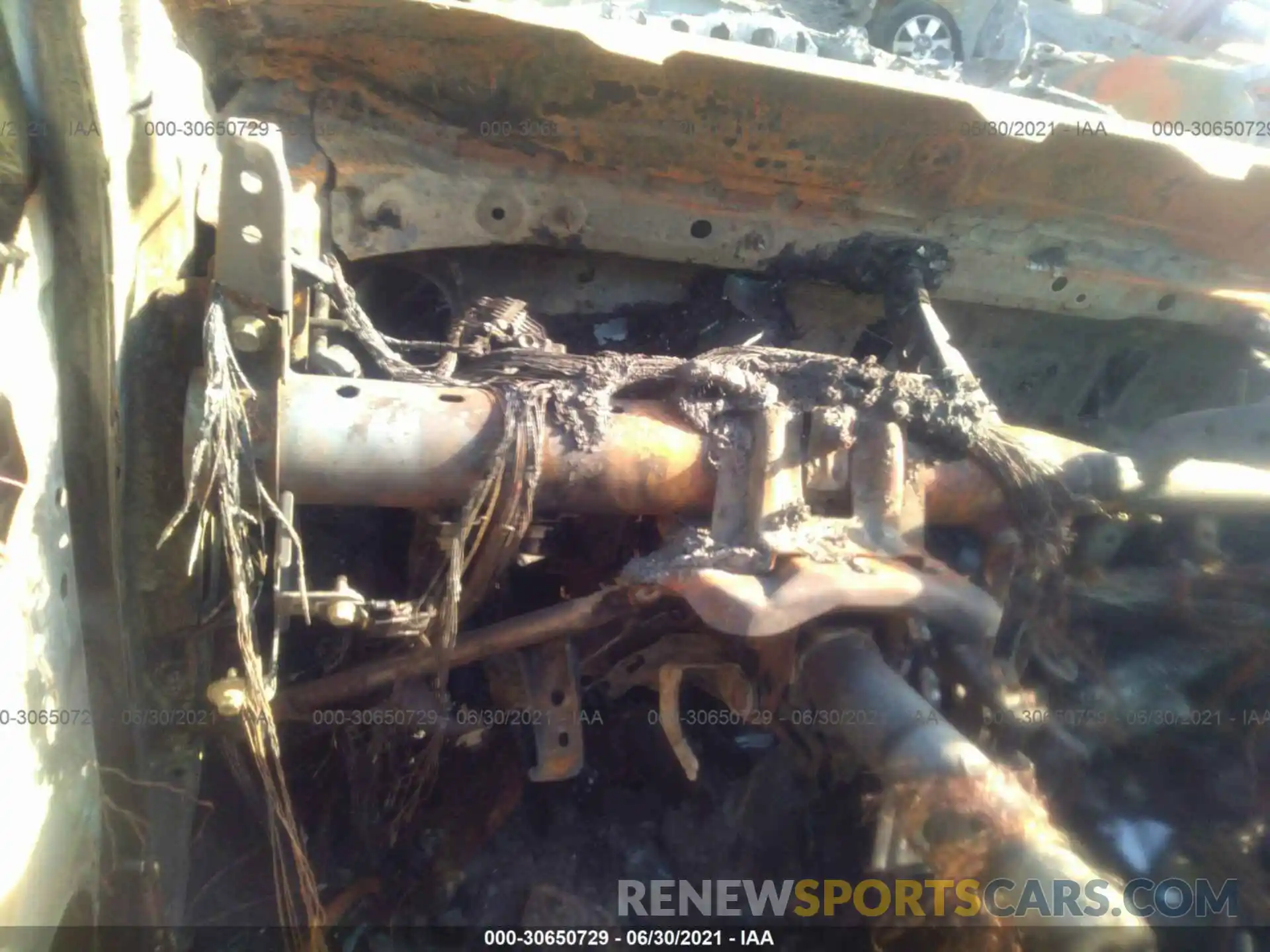 7 Photograph of a damaged car 5TDZZRAH7LS503287 TOYOTA HIGHLANDER 2020