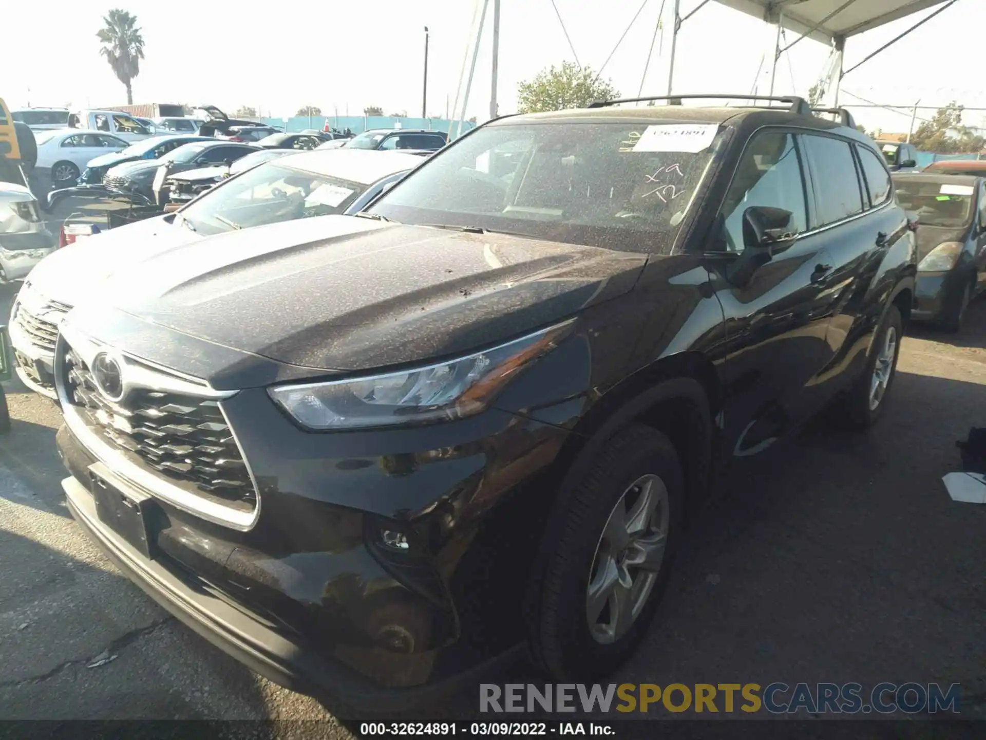 2 Photograph of a damaged car 5TDZZRAH8LS020648 TOYOTA HIGHLANDER 2020