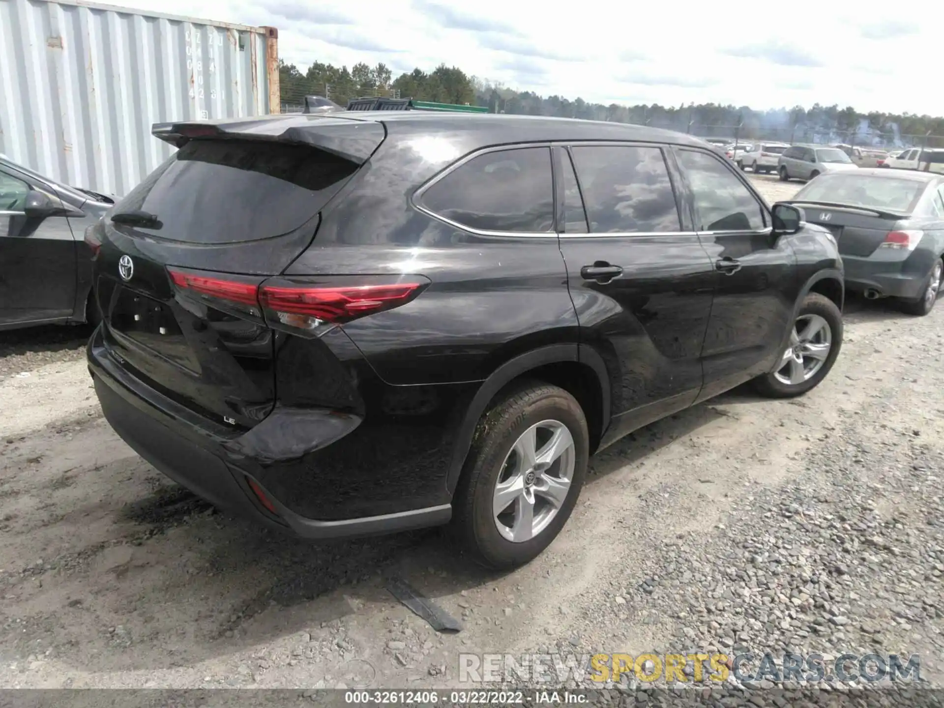 4 Photograph of a damaged car 5TDZZRAH8LS510619 TOYOTA HIGHLANDER 2020