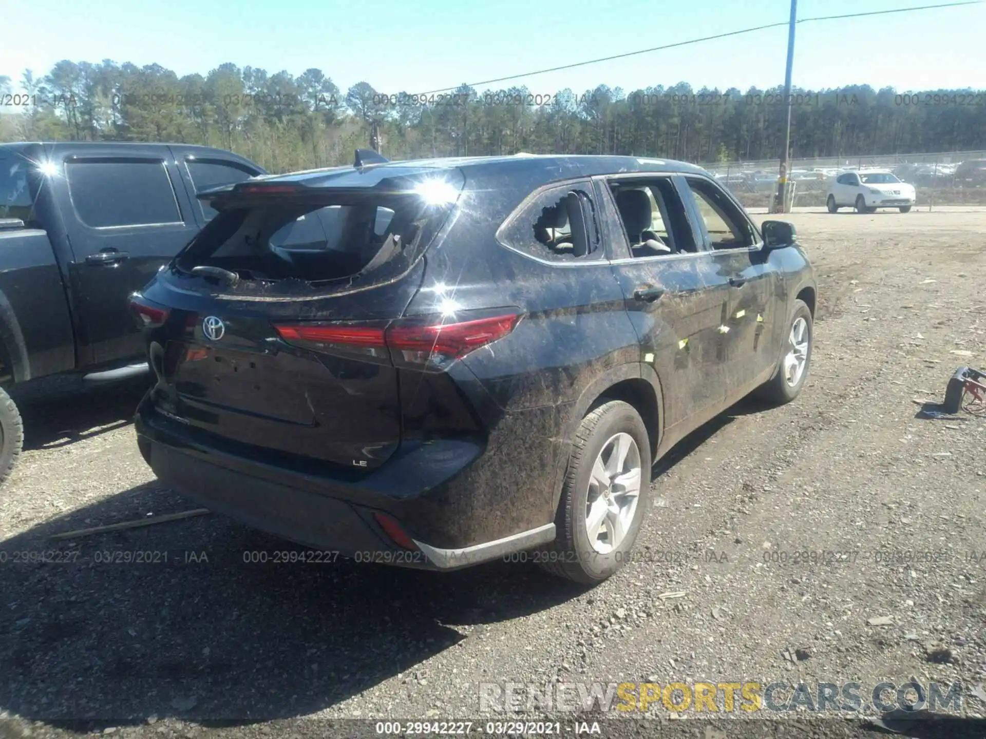 4 Photograph of a damaged car 5TDZZRAH8LS510894 TOYOTA HIGHLANDER 2020