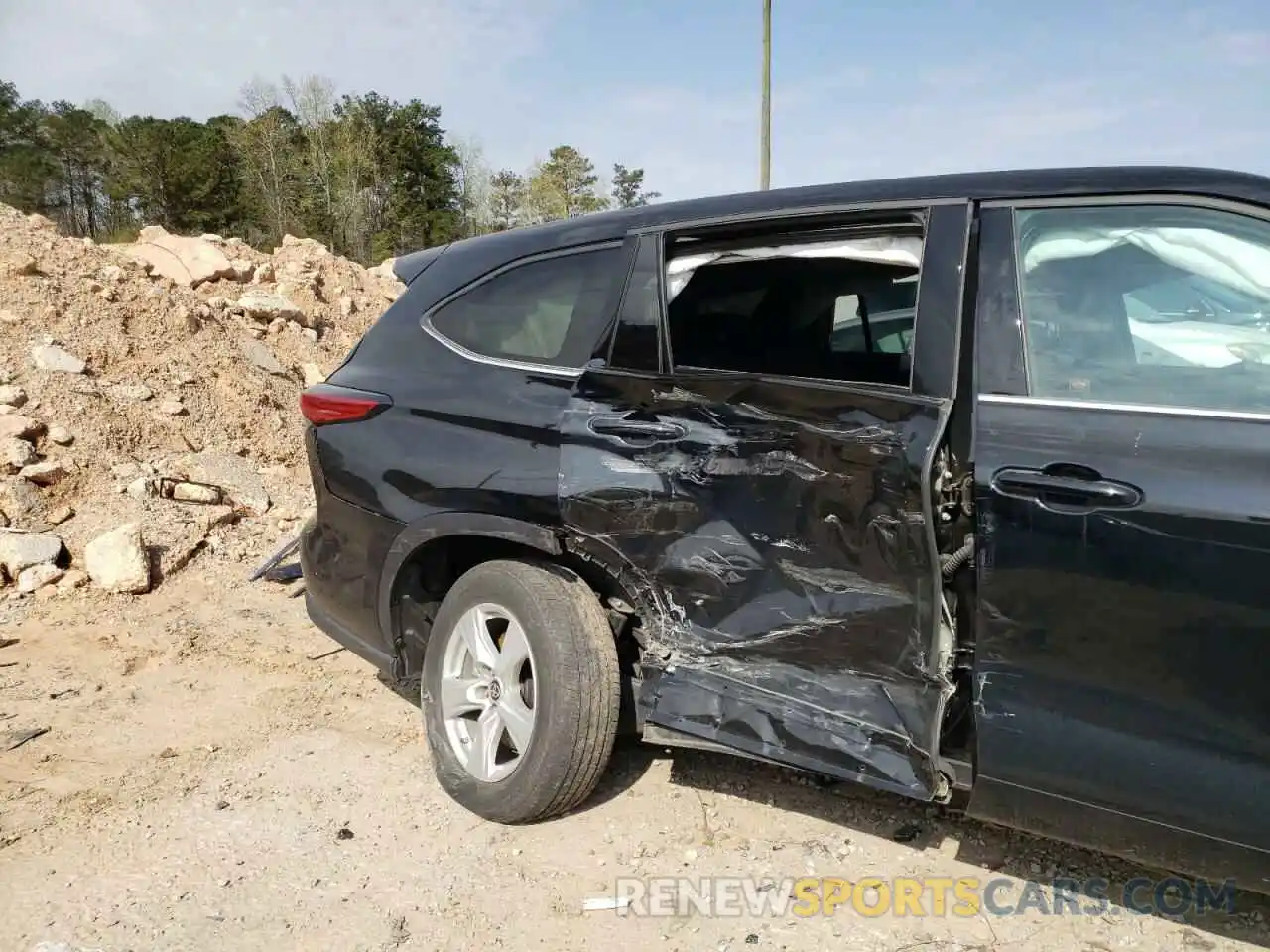 9 Photograph of a damaged car 5TDZZRAH9LS018309 TOYOTA HIGHLANDER 2020