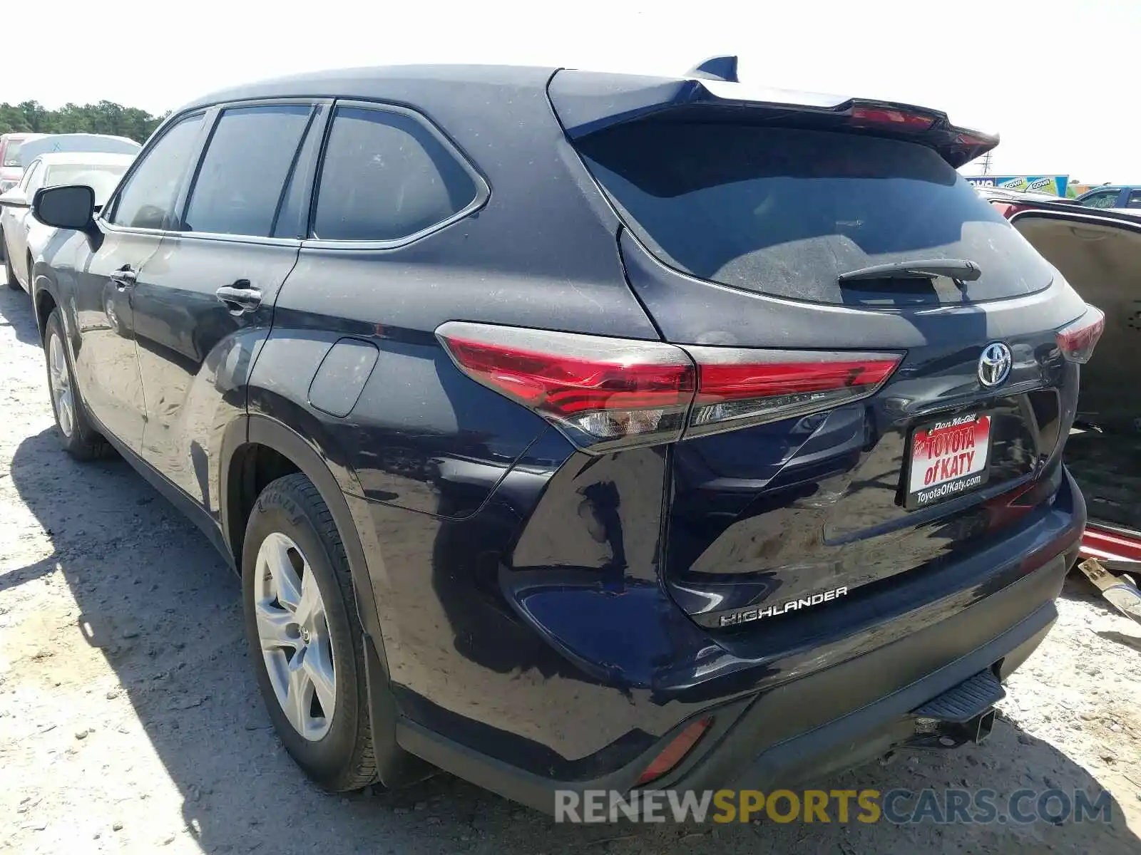 3 Photograph of a damaged car 5TDZZRAHXLS008937 TOYOTA HIGHLANDER 2020