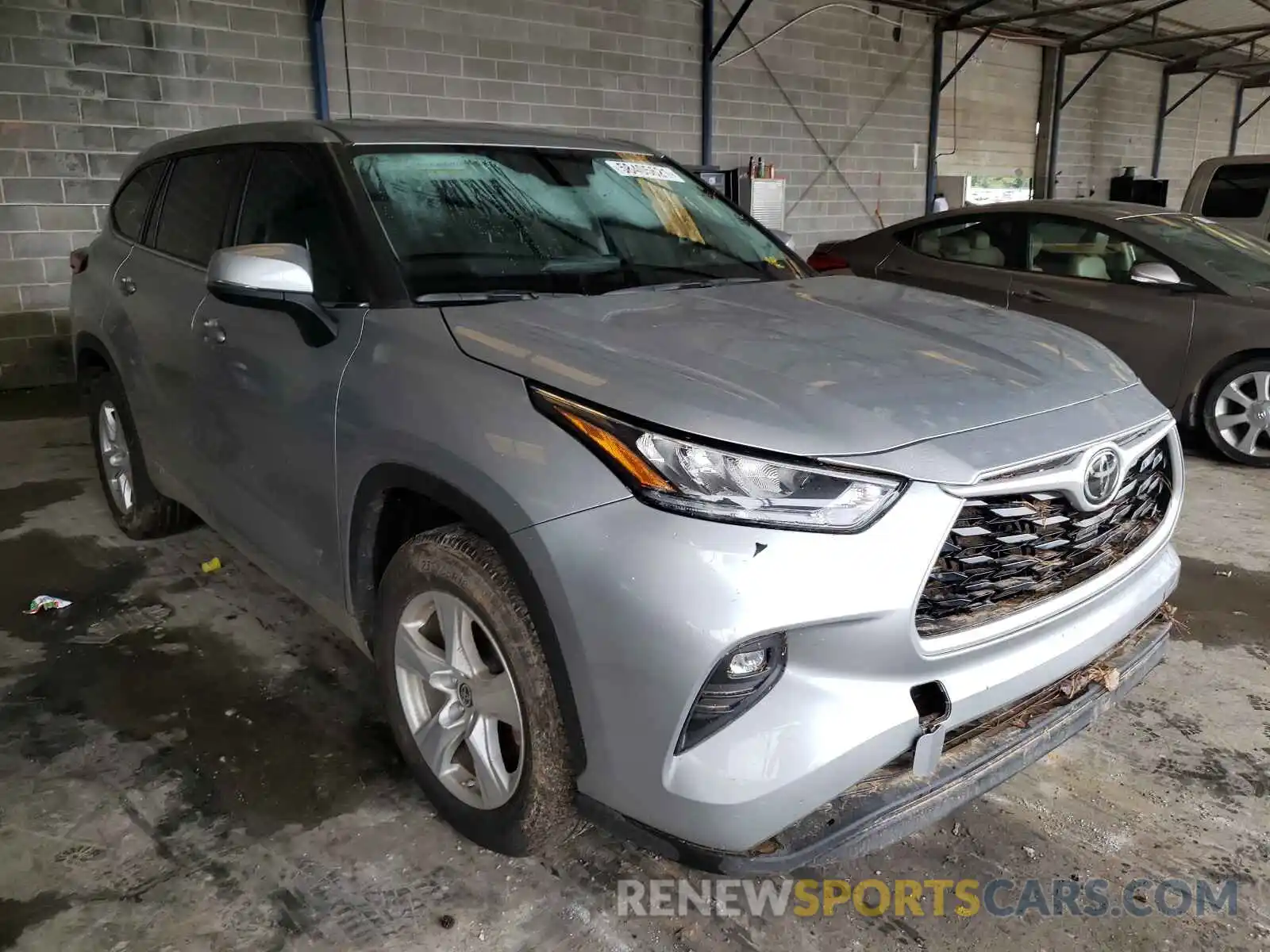 1 Photograph of a damaged car 5TDZZRAHXLS509391 TOYOTA HIGHLANDER 2020