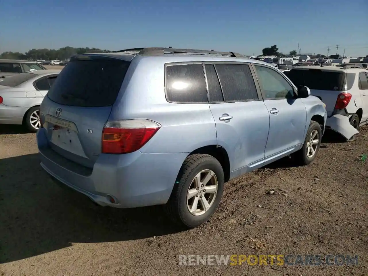 4 Photograph of a damaged car JTEES41A282027274 TOYOTA HIGHLANDER 2020