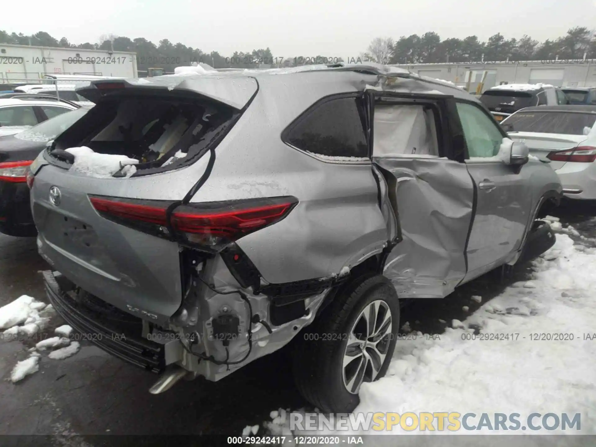 4 Photograph of a damaged car 5TD62RBH7M2072859 TOYOTA HIGHLANDER 2021