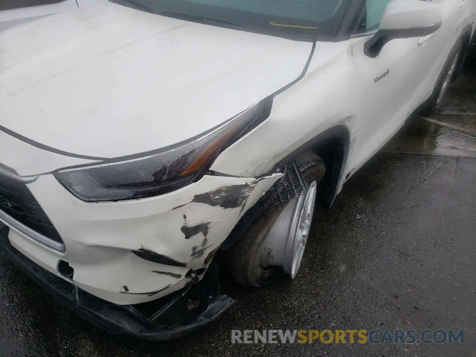 9 Photograph of a damaged car 5TDBBRCH1MS522521 TOYOTA HIGHLANDER 2021