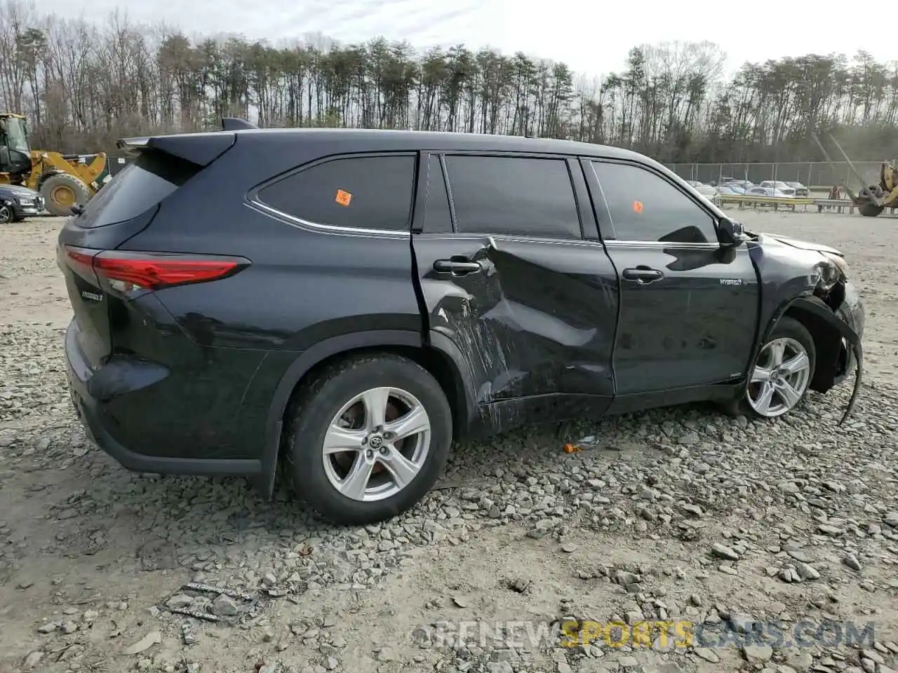 3 Photograph of a damaged car 5TDBBRCH1MS536175 TOYOTA HIGHLANDER 2021