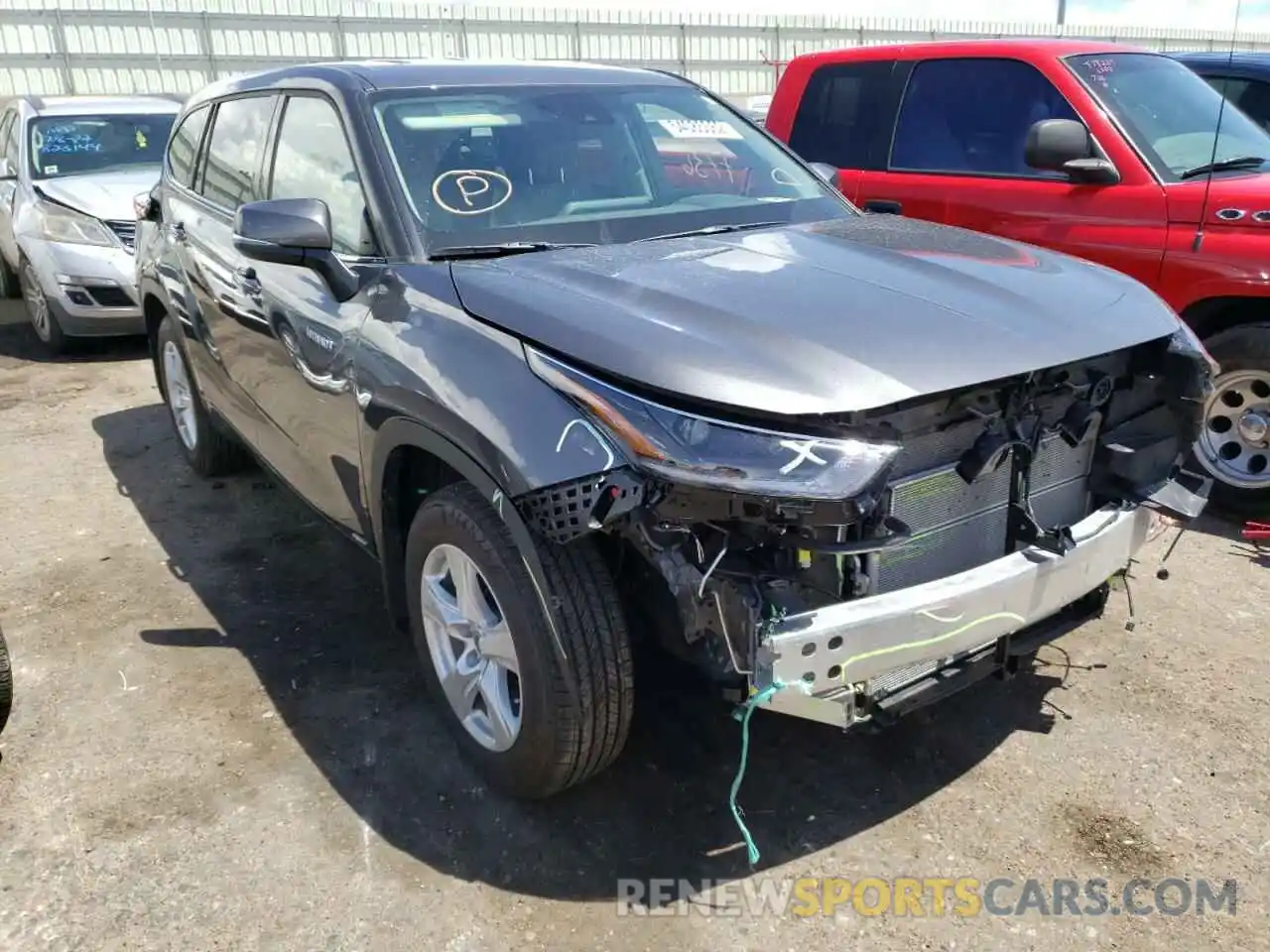 1 Photograph of a damaged car 5TDBBRCH5MS536230 TOYOTA HIGHLANDER 2021