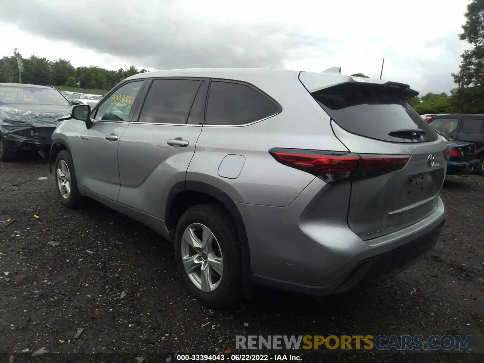 3 Photograph of a damaged car 5TDBBRCH6MS530128 TOYOTA HIGHLANDER 2021