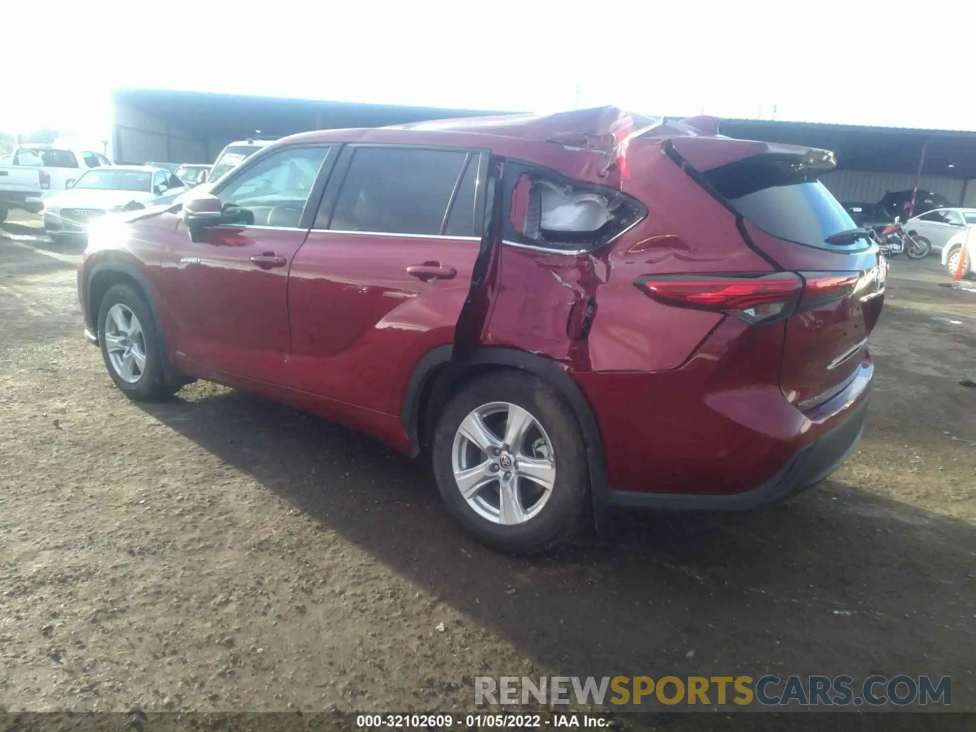 3 Photograph of a damaged car 5TDBBRCH7MS535631 TOYOTA HIGHLANDER 2021