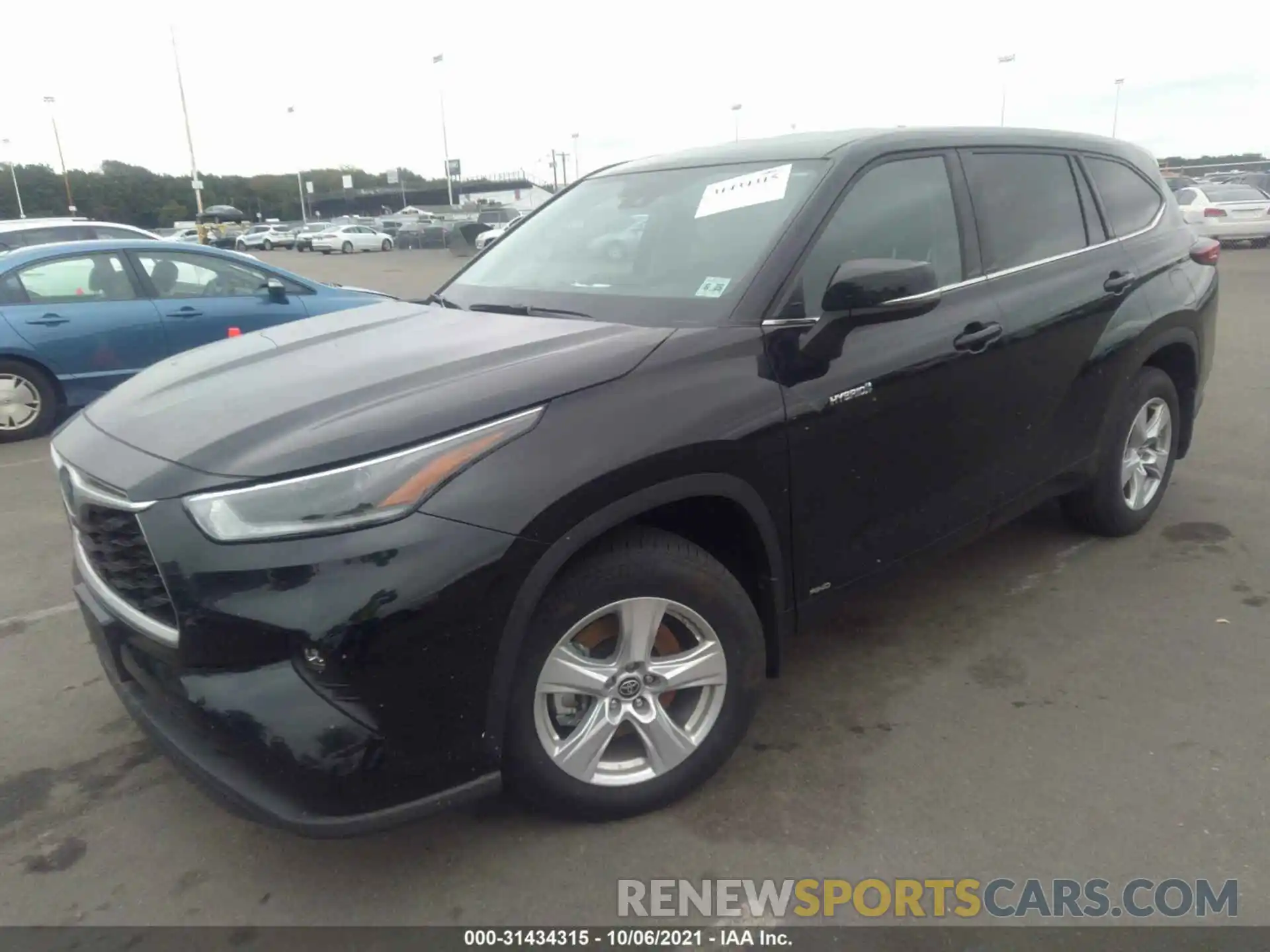 2 Photograph of a damaged car 5TDBBRCH8MS050236 TOYOTA HIGHLANDER 2021