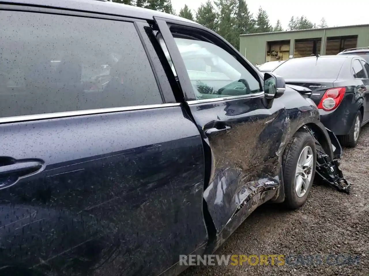 9 Photograph of a damaged car 5TDBBRCH8MS530518 TOYOTA HIGHLANDER 2021