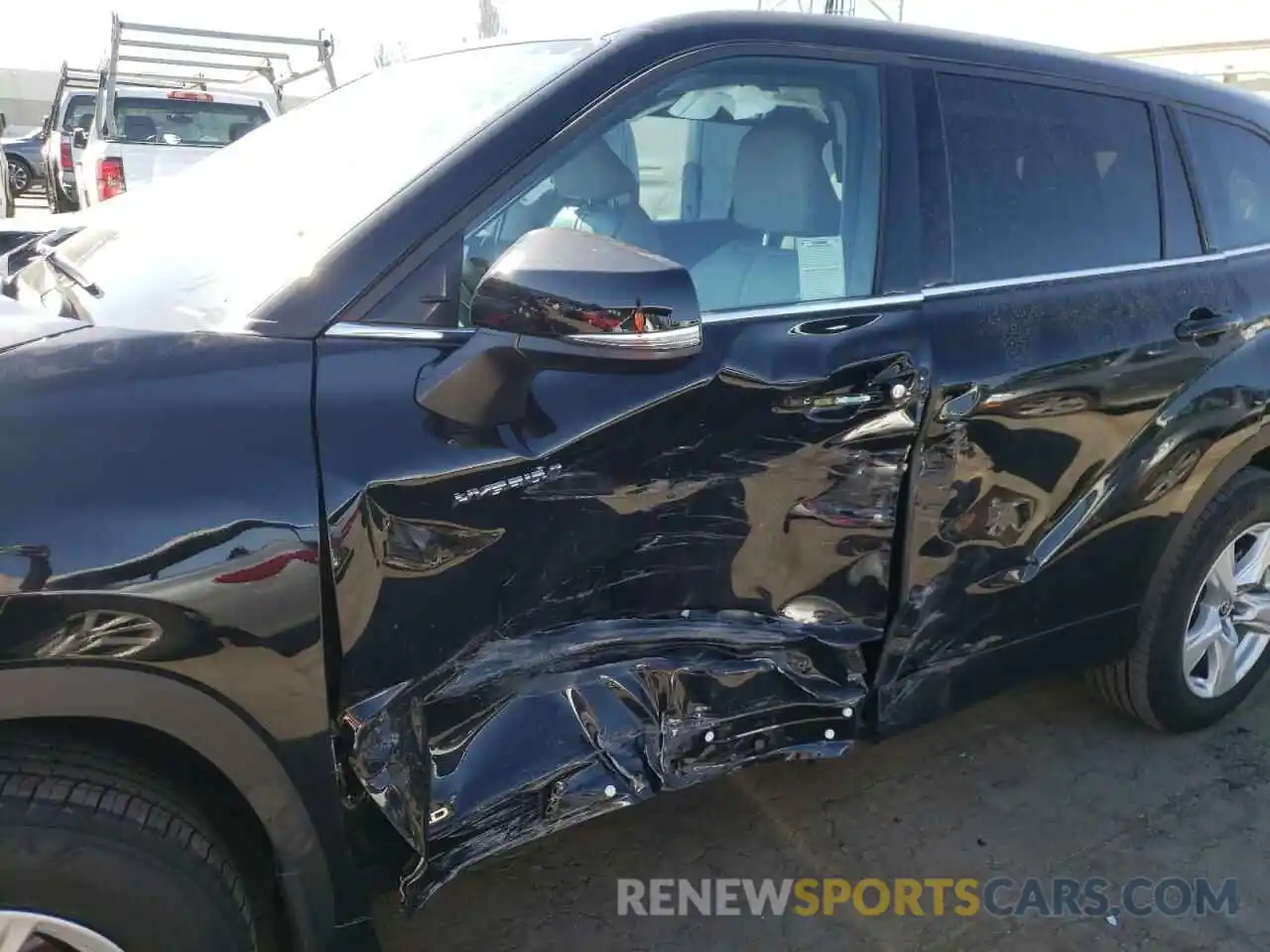 9 Photograph of a damaged car 5TDBBRCH9MS537185 TOYOTA HIGHLANDER 2021