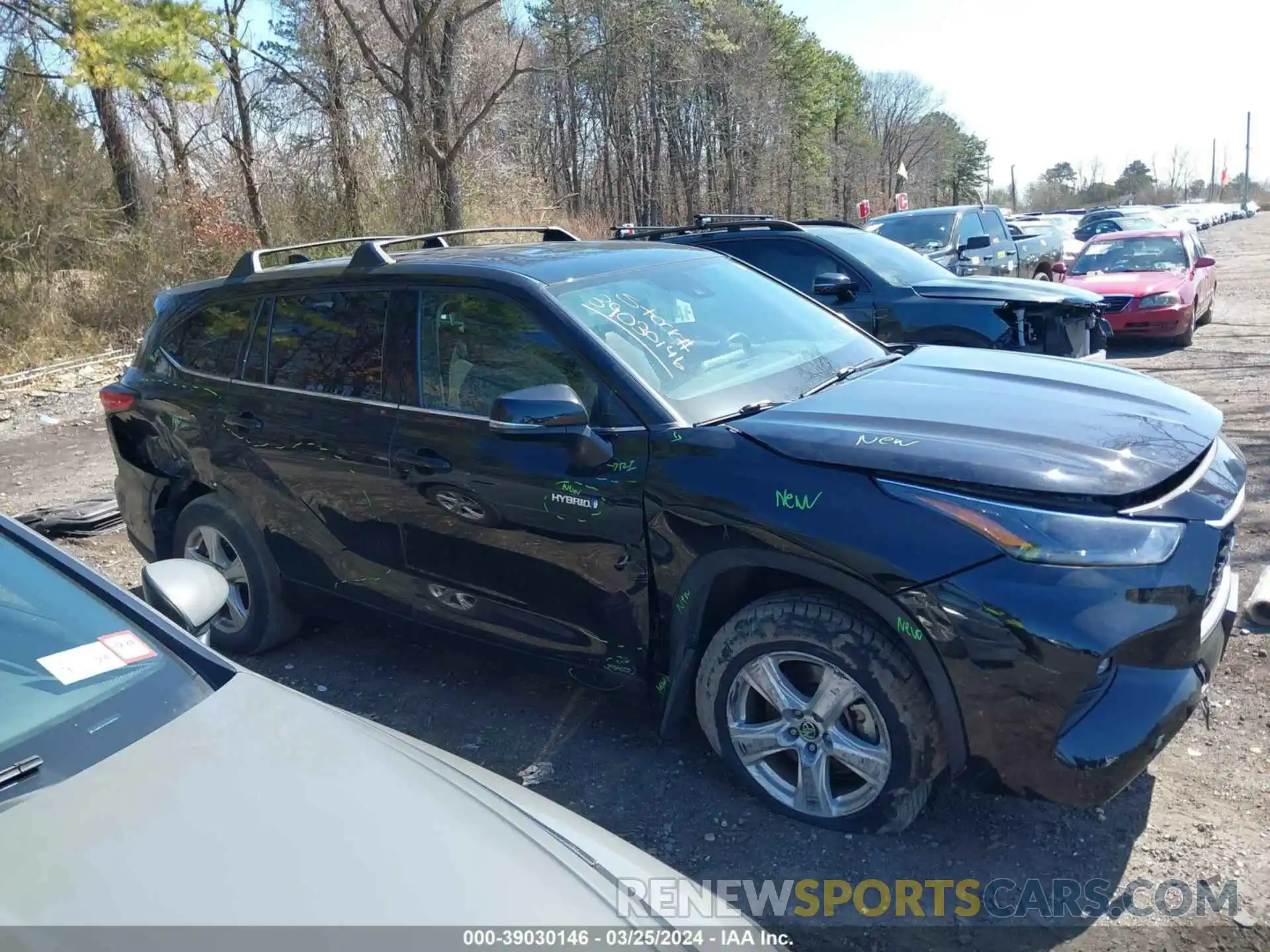 14 Photograph of a damaged car 5TDBBRCHXMS515034 TOYOTA HIGHLANDER 2021