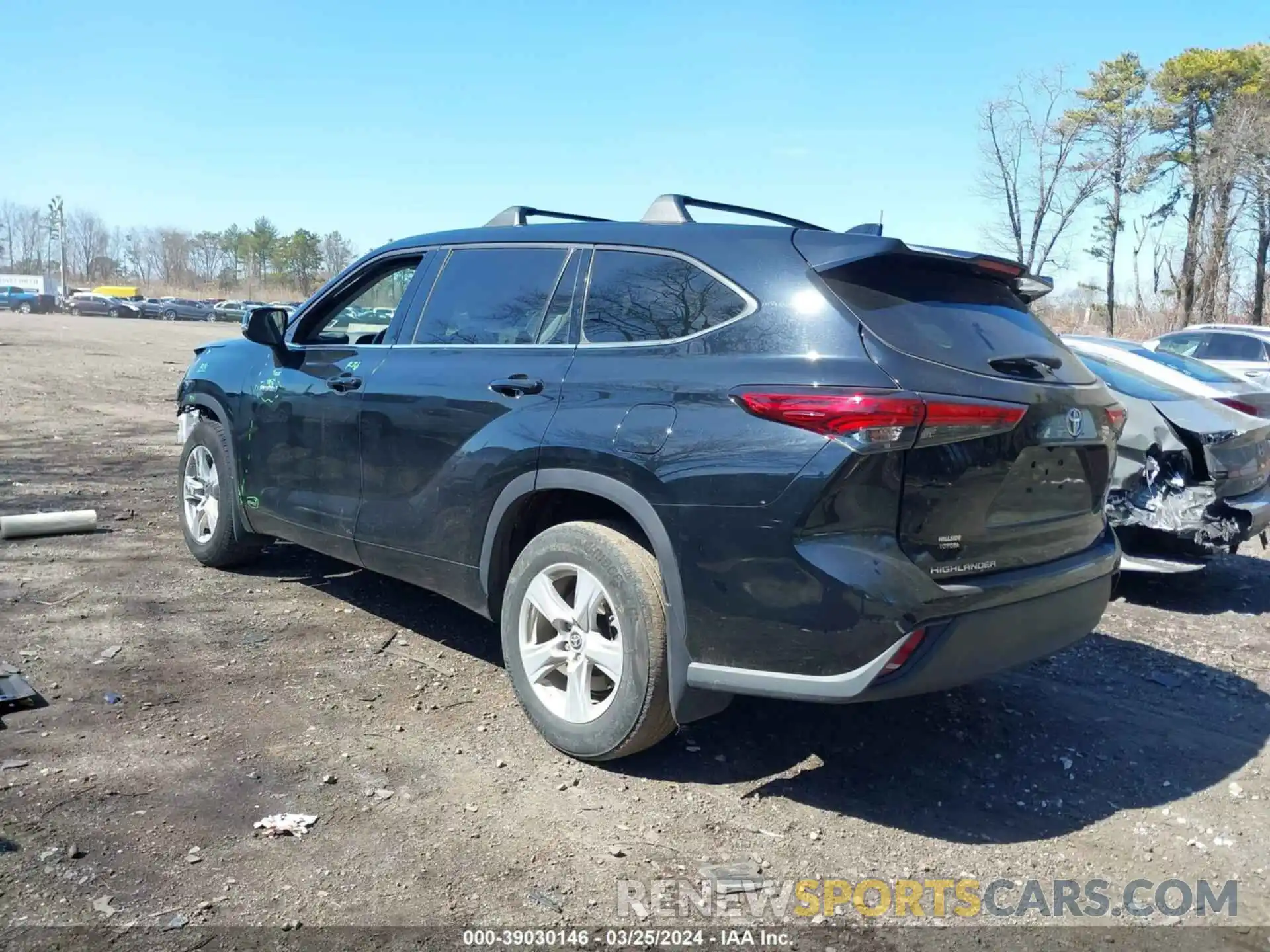 3 Photograph of a damaged car 5TDBBRCHXMS515034 TOYOTA HIGHLANDER 2021