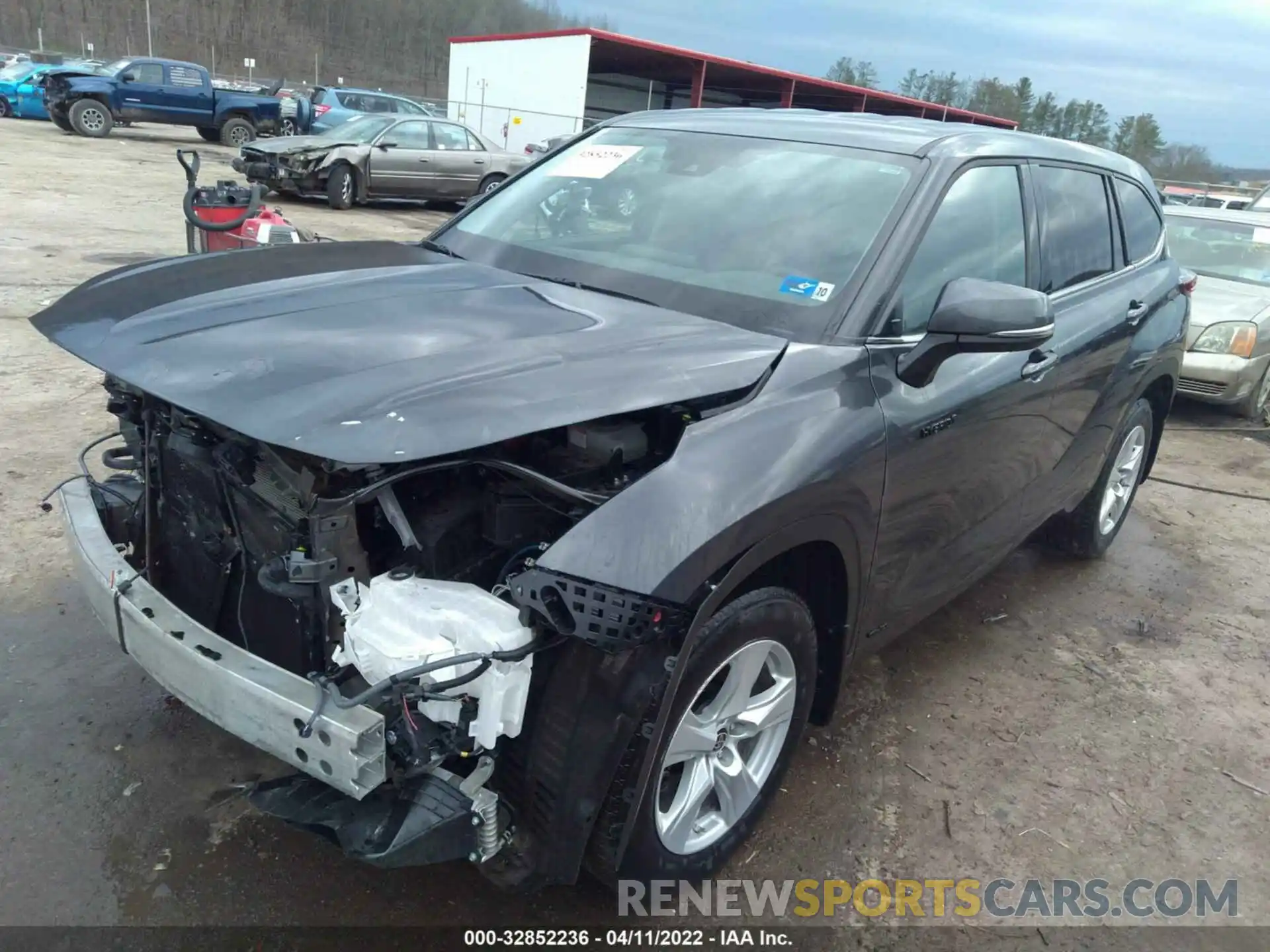 2 Photograph of a damaged car 5TDBBRCHXMS521710 TOYOTA HIGHLANDER 2021