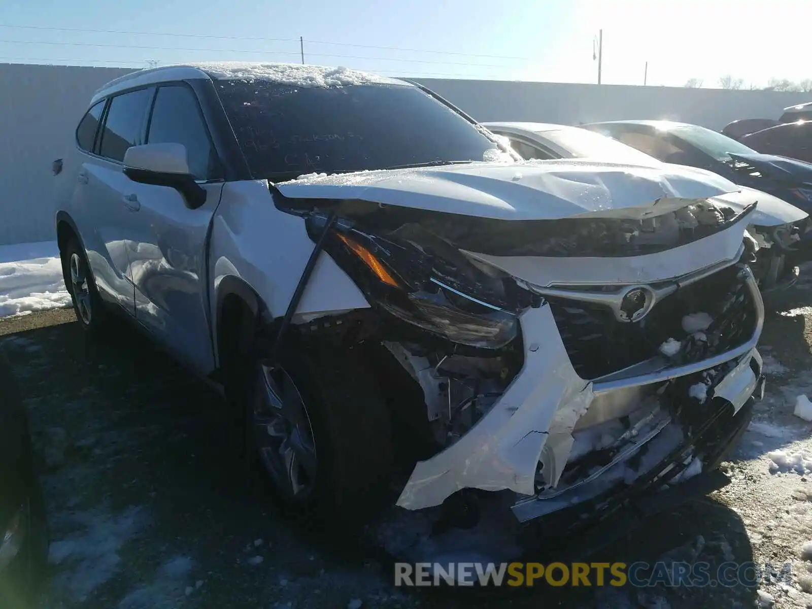 1 Photograph of a damaged car 5TDBZRBH0MS075404 TOYOTA HIGHLANDER 2021