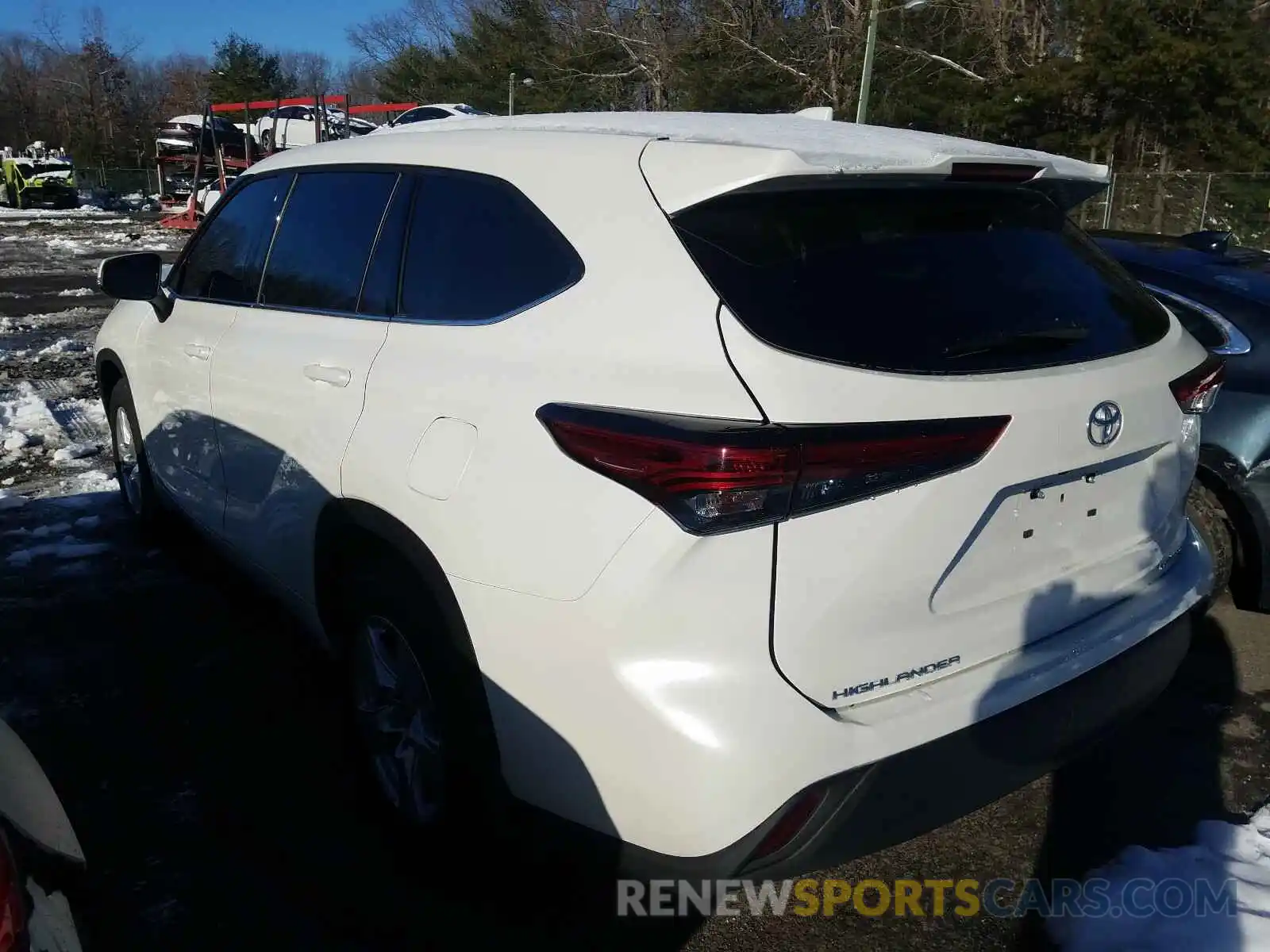 3 Photograph of a damaged car 5TDBZRBH0MS075404 TOYOTA HIGHLANDER 2021