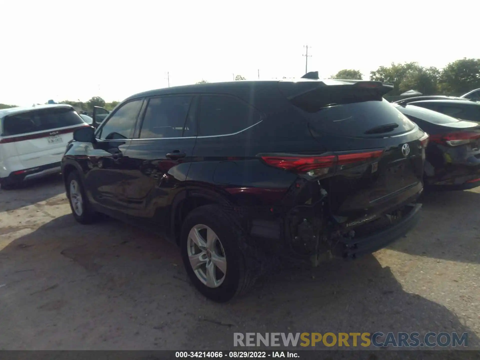 3 Photograph of a damaged car 5TDBZRBH0MS117828 TOYOTA HIGHLANDER 2021