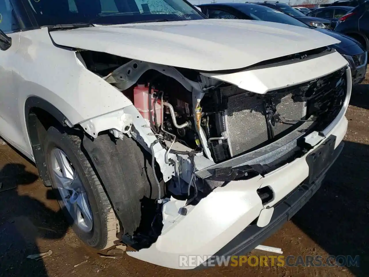 9 Photograph of a damaged car 5TDBZRBH0MS118624 TOYOTA HIGHLANDER 2021