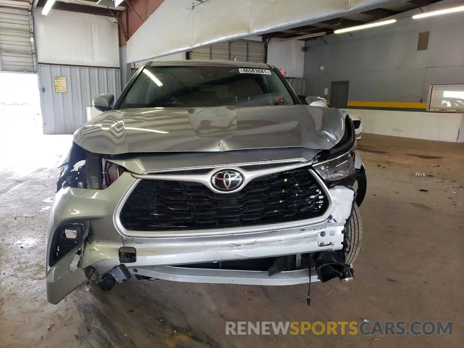 9 Photograph of a damaged car 5TDBZRBH1MS099761 TOYOTA HIGHLANDER 2021