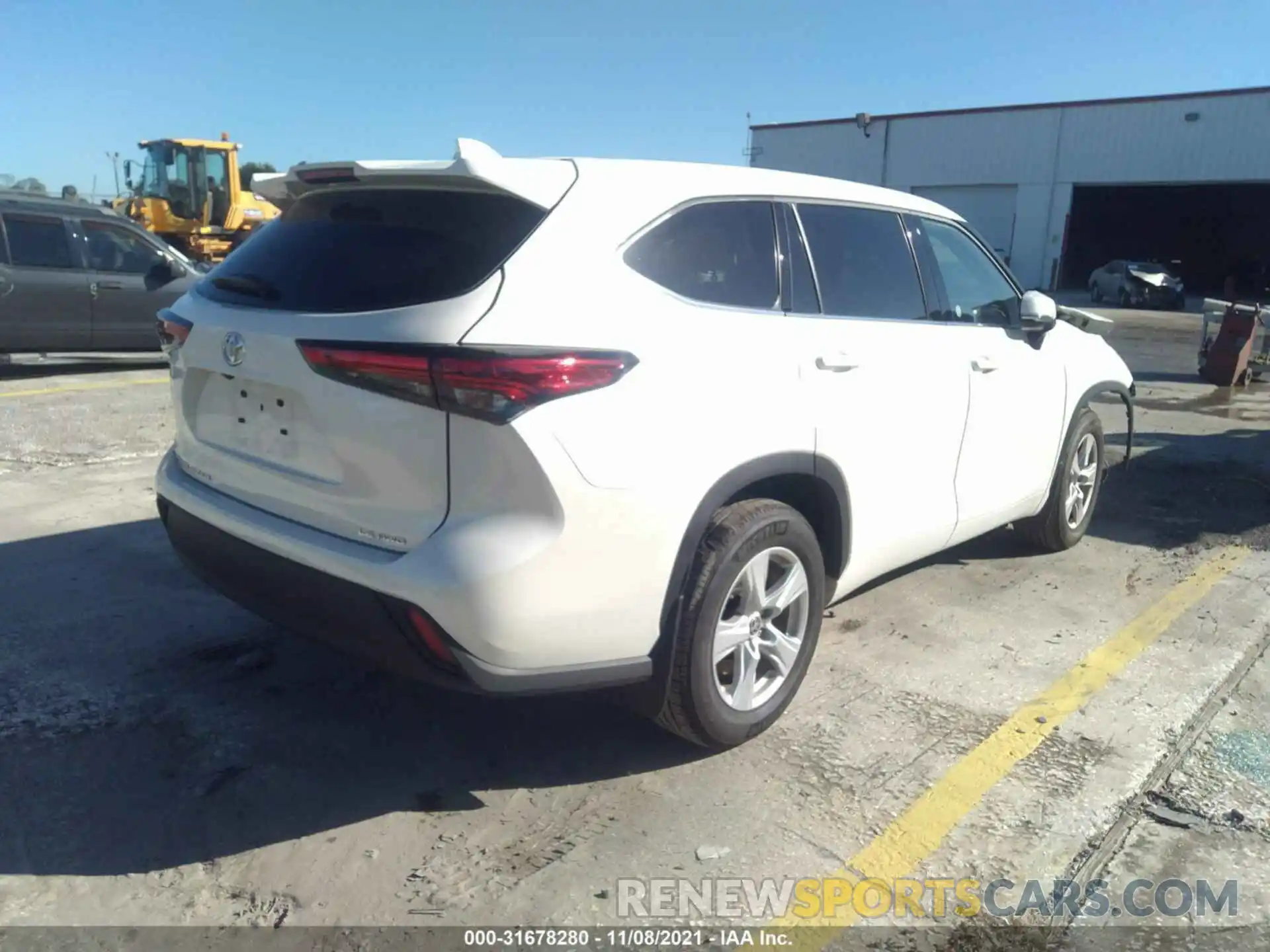 4 Photograph of a damaged car 5TDBZRBH1MS118213 TOYOTA HIGHLANDER 2021